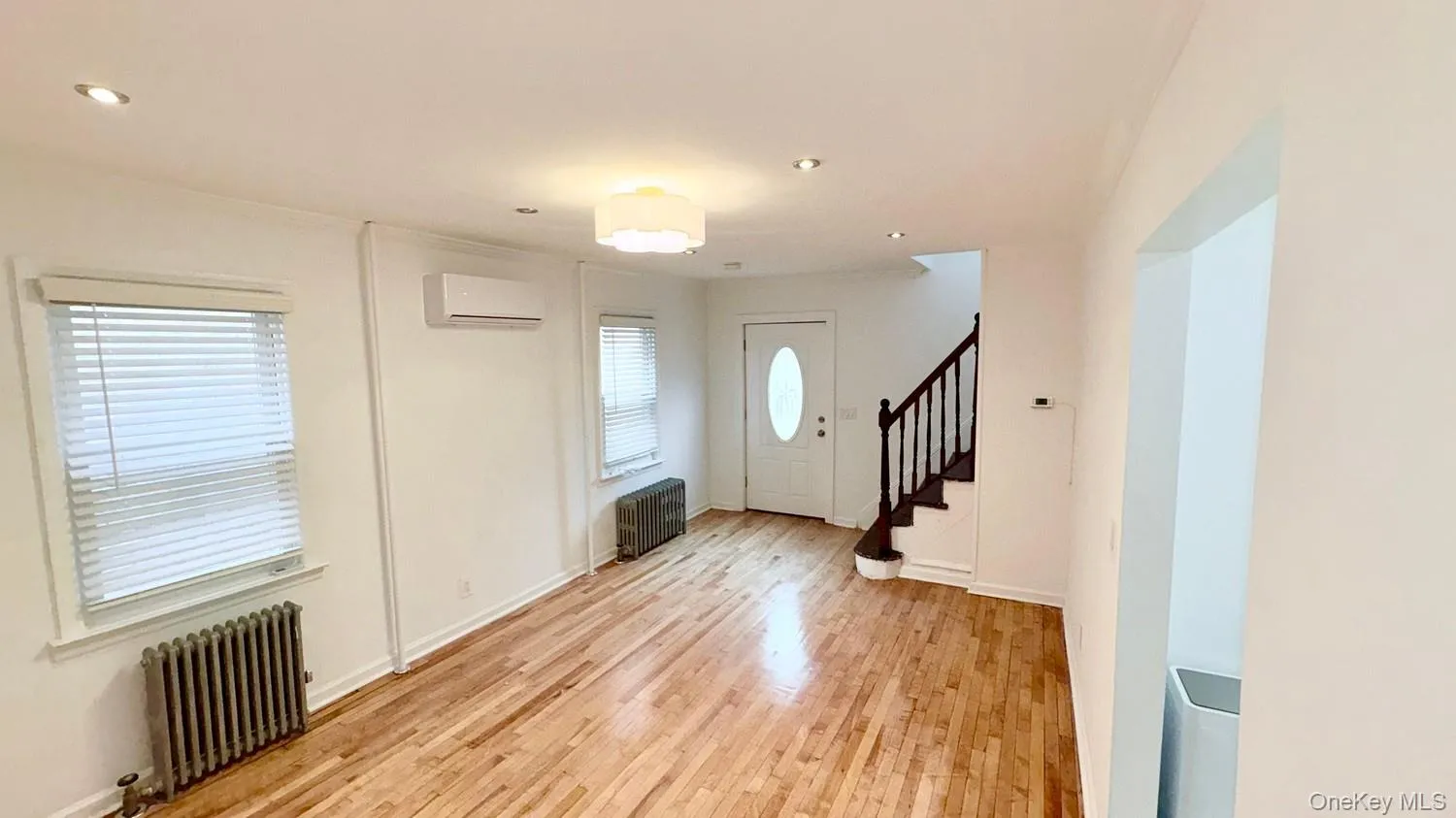 191-15 Linden Boulevard, New York, NY, 2 Bedroom Bedrooms, 4 Room Rooms,1 BathroomBathrooms,Residential Lease,For Rent,Linden,0,1063302 191-15 Linden Boulevard, New York, NY, 2 Bedroom Bedrooms, 4 Room Rooms,1 BathroomBathrooms,Residential Lease,For Rent,Linden,0,1063302