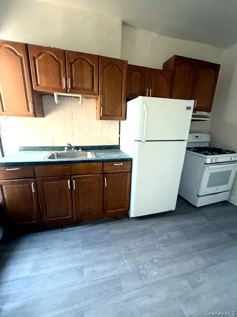 30 Macombs Place, New York, NY, 2 Bedrooms Bedrooms, 4 Rooms Rooms,1 BathroomBathrooms,Residential,For Rent,Macombs,0,1063308 30 Macombs Place, New York, NY, 2 Bedrooms Bedrooms, 4 Rooms Rooms,1 BathroomBathrooms,Residential,For Rent,Macombs,0,1063308