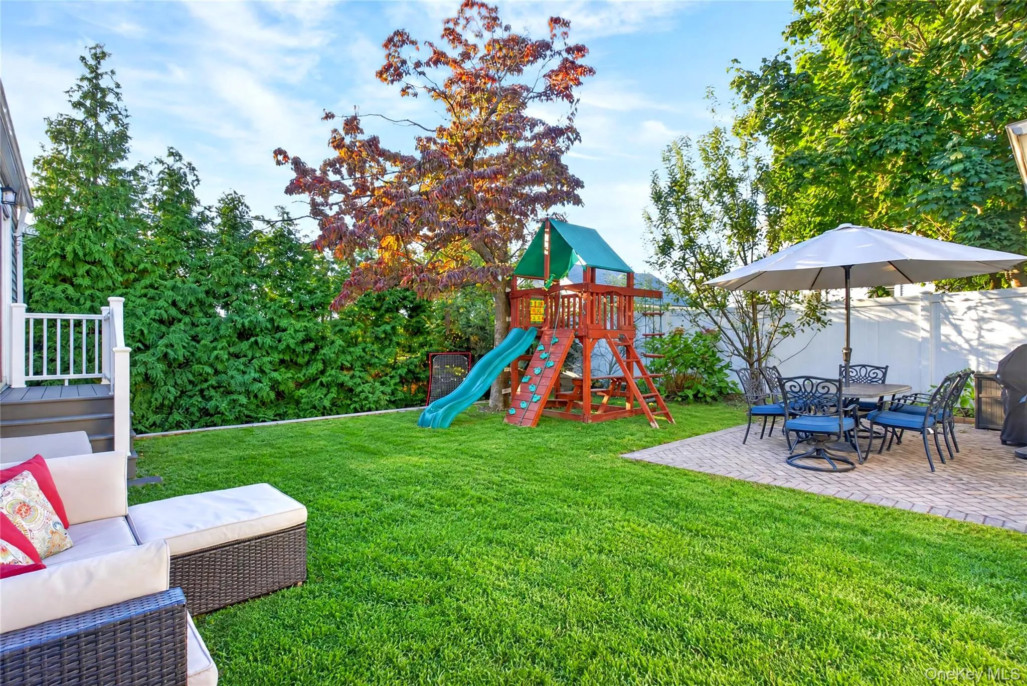 5 Fairview Avenue, North Hempstead, NY, 3 Bedrooms Bedrooms, 7 Rooms Rooms,2 BathroomsBathrooms,Residential,For Rent,Fairview,0,1063311 5 Fairview Avenue, North Hempstead, NY, 3 Bedrooms Bedrooms, 7 Rooms Rooms,2 BathroomsBathrooms,Residential,For Rent,Fairview,0,1063311