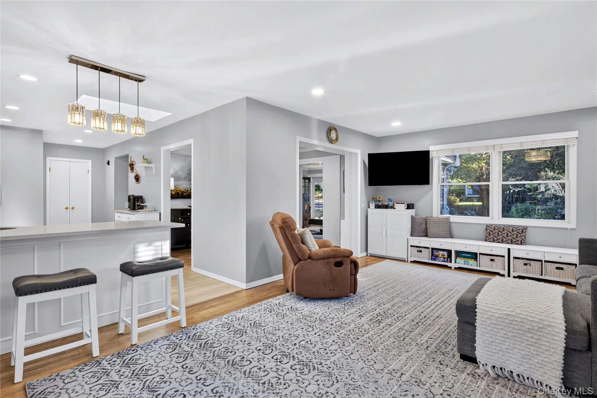 5 Fairview Avenue, North Hempstead, NY, 3 Bedrooms Bedrooms, 7 Rooms Rooms,2 BathroomsBathrooms,Residential,For Rent,Fairview,0,1063311 5 Fairview Avenue, North Hempstead, NY, 3 Bedrooms Bedrooms, 7 Rooms Rooms,2 BathroomsBathrooms,Residential,For Rent,Fairview,0,1063311