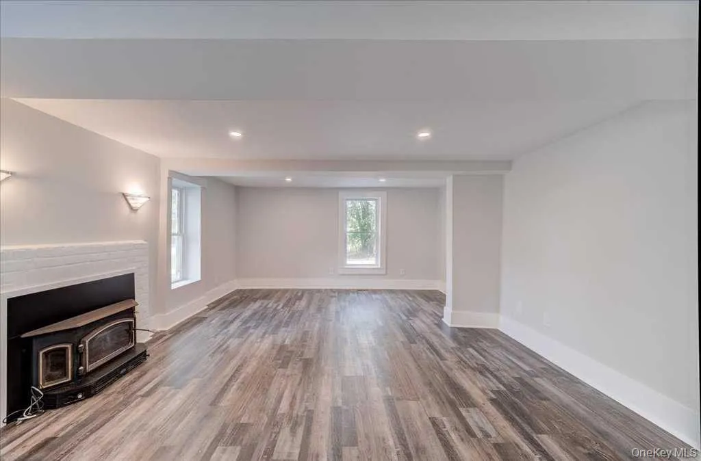 1937 ROUTE 44, Pleasant Valley, NY, 2 Bedrooms Bedrooms, 6 Rooms Rooms,1 BathroomBathrooms,Residential Lease,For Rent,ROUTE 44,0,1063319 1937 ROUTE 44, Pleasant Valley, NY, 2 Bedrooms Bedrooms, 6 Rooms Rooms,1 BathroomBathrooms,Residential Lease,For Rent,ROUTE 44,0,1063319