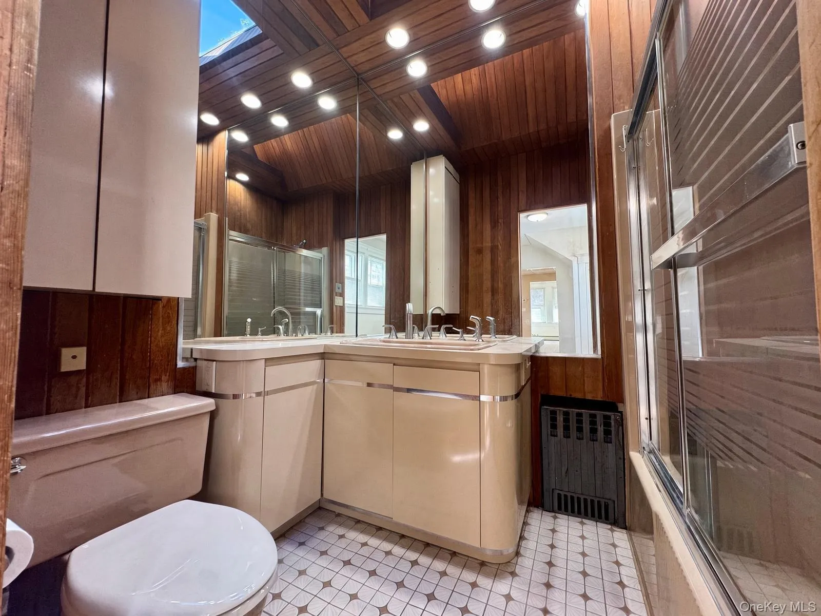 99 Jerusalem Avenue, Oyster Bay, NY, 1 Bedroom Bedrooms, 5 Rooms Rooms,1 BathroomBathrooms,Residential Lease,For Rent,Jerusalem,0,1063321 99 Jerusalem Avenue, Oyster Bay, NY, 1 Bedroom Bedrooms, 5 Rooms Rooms,1 BathroomBathrooms,Residential Lease,For Rent,Jerusalem,0,1063321