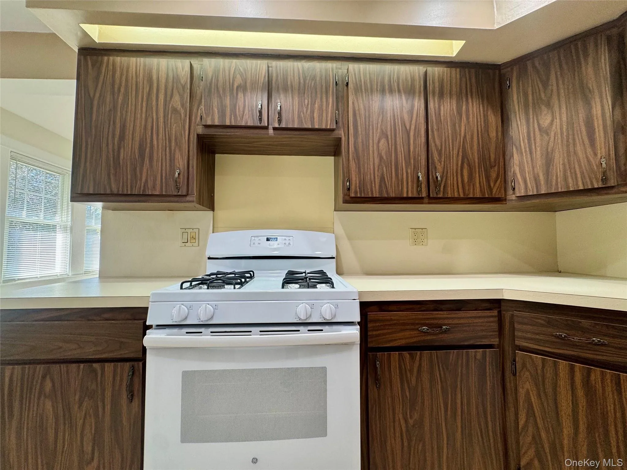 99 Jerusalem Avenue, Oyster Bay, NY, 1 Bedroom Bedrooms, 5 Rooms Rooms,1 BathroomBathrooms,Residential Lease,For Rent,Jerusalem,0,1063321 99 Jerusalem Avenue, Oyster Bay, NY, 1 Bedroom Bedrooms, 5 Rooms Rooms,1 BathroomBathrooms,Residential Lease,For Rent,Jerusalem,0,1063321