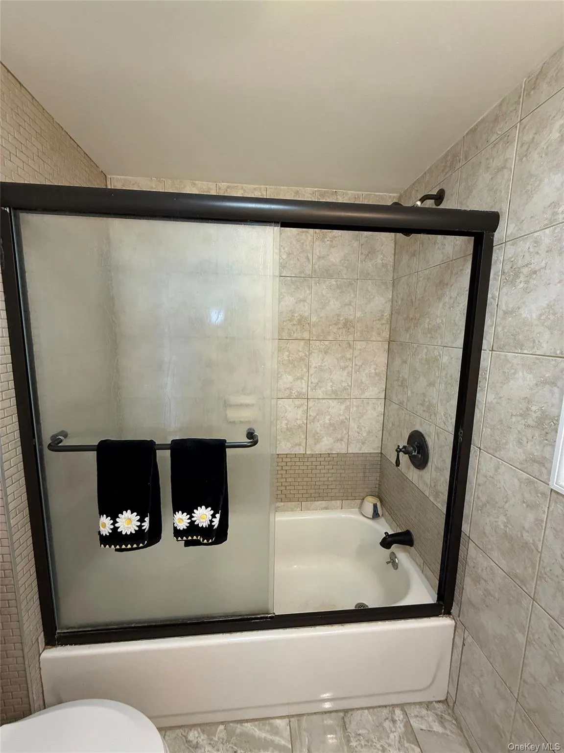 405 Fox Run Lane, Carmel, NY , With , 2 Bedroom , and , 5 Room , 1 Bathroom , For , Residential Lease , For Rent , 1063322 , MLSID,1063322 405 Fox Run Lane, Carmel, NY , With , 2 Bedroom , and , 5 Room , 1 Bathroom , For , Residential Lease , For Rent , 1063322 , MLSID,1063322