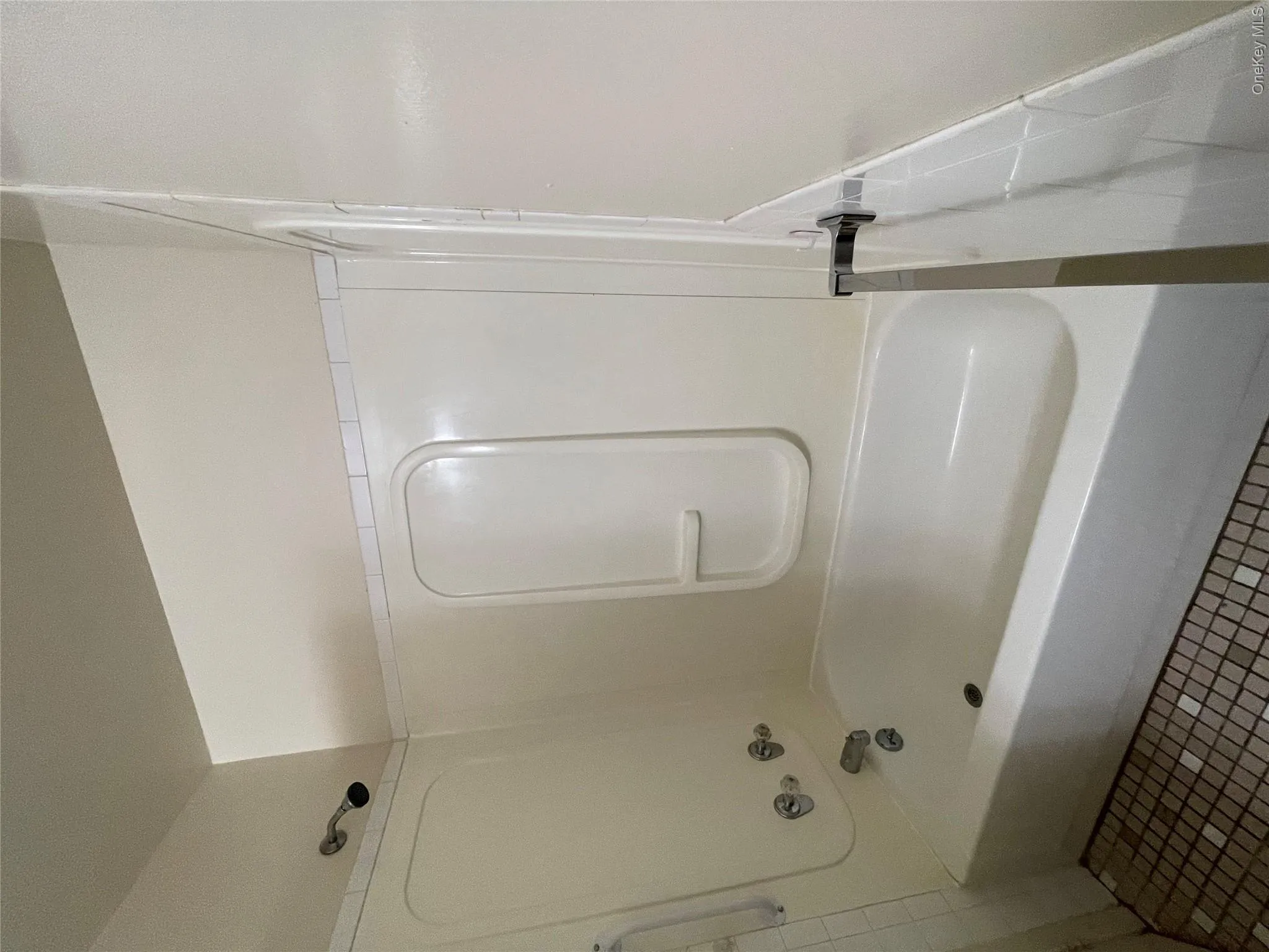 49-1A June Court, Islip, NY, 1 Bedroom Bedrooms, 3 Room Rooms,1 BathroomBathrooms,Residential Lease,For Rent,June Court,0,1063325 49-1A June Court, Islip, NY, 1 Bedroom Bedrooms, 3 Room Rooms,1 BathroomBathrooms,Residential Lease,For Rent,June Court,0,1063325