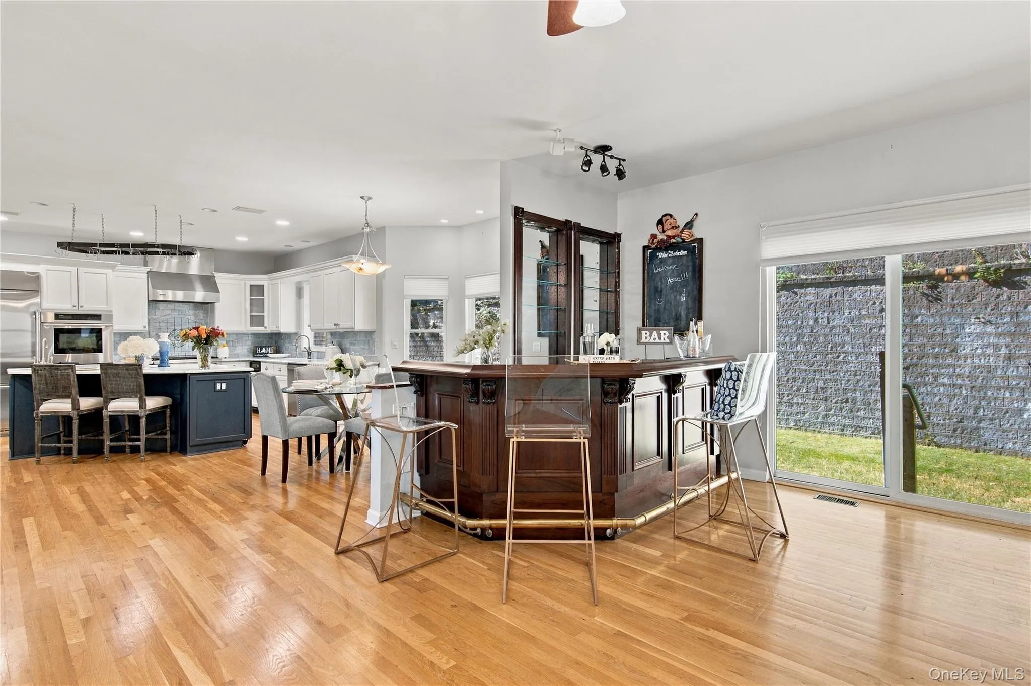 23 Beach Plum Drive, Huntington, NY, 4 Bedrooms Bedrooms, 11 Rooms Rooms,3 BathroomsBathrooms,Residential,For Rent,Beach Plum,0,1063326 23 Beach Plum Drive, Huntington, NY, 4 Bedrooms Bedrooms, 11 Rooms Rooms,3 BathroomsBathrooms,Residential,For Rent,Beach Plum,0,1063326