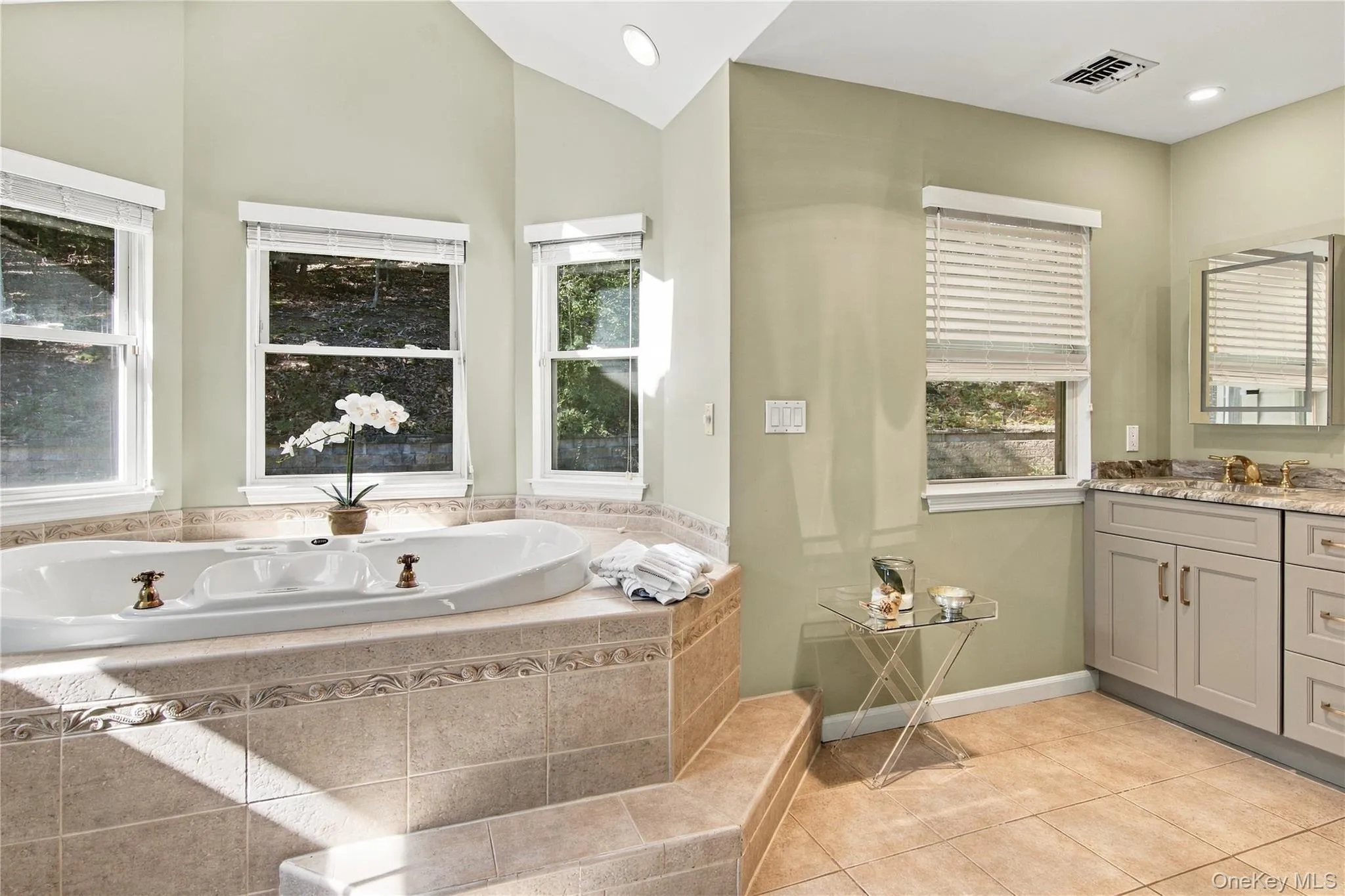 23 Beach Plum Drive, Huntington, NY, 4 Bedrooms Bedrooms, 11 Rooms Rooms,3 BathroomsBathrooms,Residential,For Rent,Beach Plum,0,1063326 23 Beach Plum Drive, Huntington, NY, 4 Bedrooms Bedrooms, 11 Rooms Rooms,3 BathroomsBathrooms,Residential,For Rent,Beach Plum,0,1063326