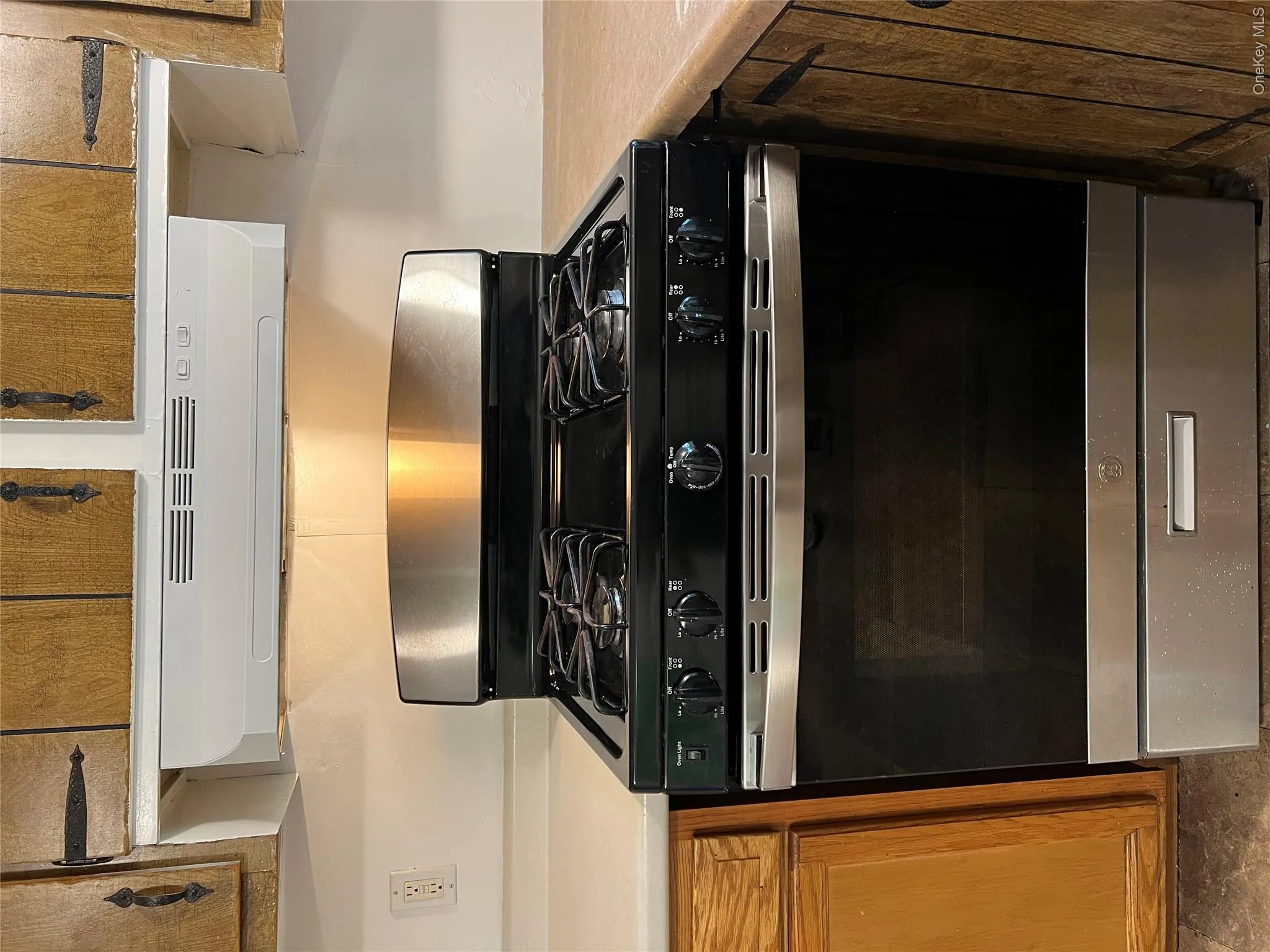 368 Union Avenue, New Windsor, NY, 2 Bedrooms Bedrooms, 3 Rooms Rooms,1 BathroomBathrooms,Residential Lease,For Rent,Union,0,1063328 368 Union Avenue, New Windsor, NY, 2 Bedrooms Bedrooms, 3 Rooms Rooms,1 BathroomBathrooms,Residential Lease,For Rent,Union,0,1063328
