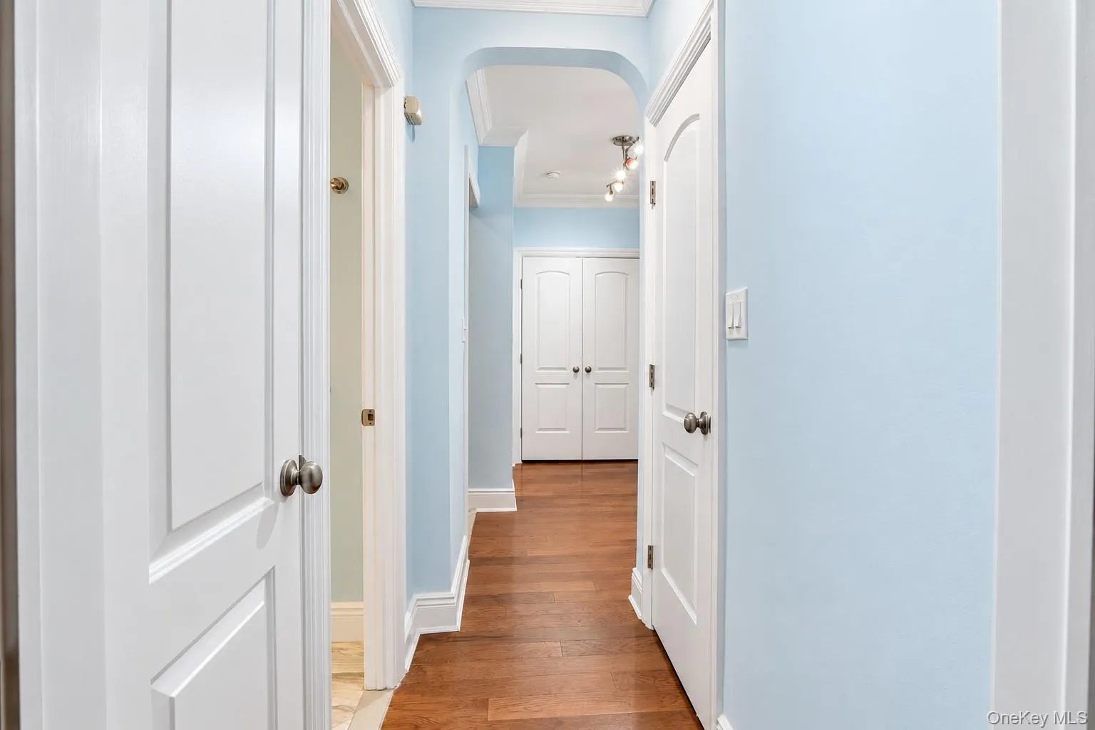 21 Barstow Road, North Hempstead, NY, 1 Bedroom Bedrooms, 4 Rooms Rooms,1 BathroomBathrooms,Residential,For Rent,Barstow,0,1063335 21 Barstow Road, North Hempstead, NY, 1 Bedroom Bedrooms, 4 Rooms Rooms,1 BathroomBathrooms,Residential,For Rent,Barstow,0,1063335