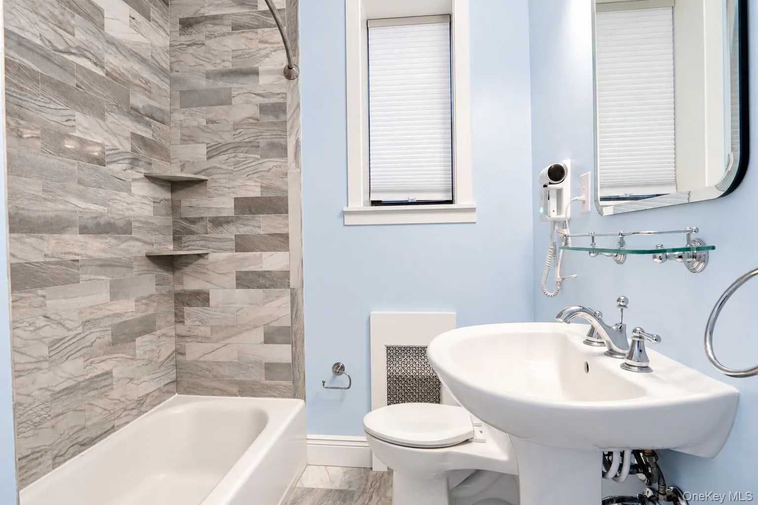 21 Barstow Road, North Hempstead, NY, 1 Bedroom Bedrooms, 4 Rooms Rooms,1 BathroomBathrooms,Residential,For Rent,Barstow,0,1063335 21 Barstow Road, North Hempstead, NY, 1 Bedroom Bedrooms, 4 Rooms Rooms,1 BathroomBathrooms,Residential,For Rent,Barstow,0,1063335