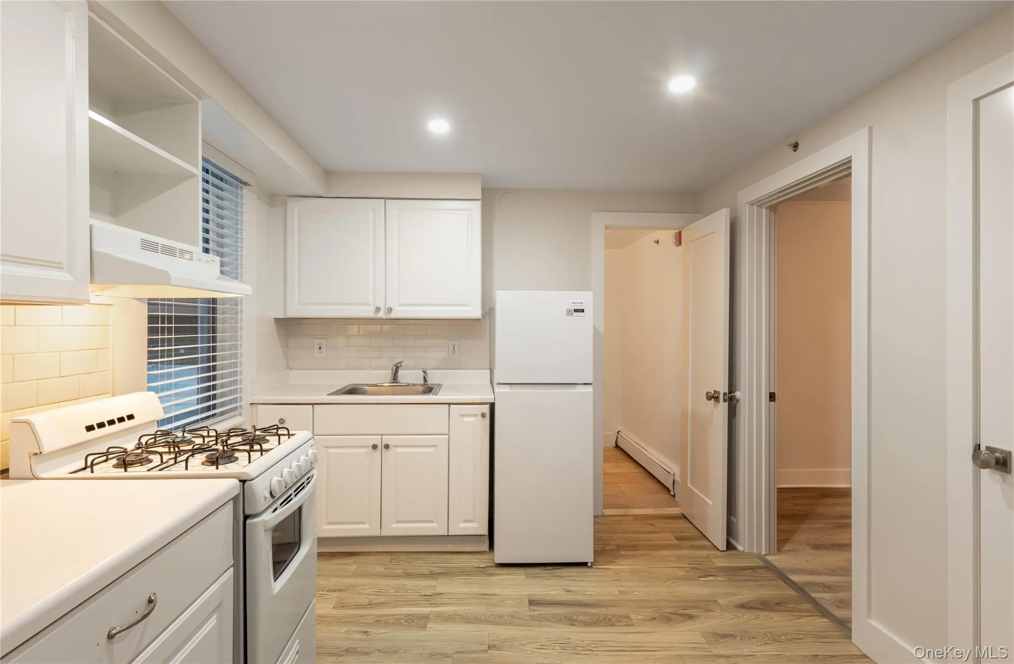 79 Lake Street, Harrison, NY, 1 Bedroom Bedrooms, 3 Room Rooms,1 BathroomBathrooms,Residential Lease,For Rent,Lake,0,1063336 79 Lake Street, Harrison, NY, 1 Bedroom Bedrooms, 3 Room Rooms,1 BathroomBathrooms,Residential Lease,For Rent,Lake,0,1063336
