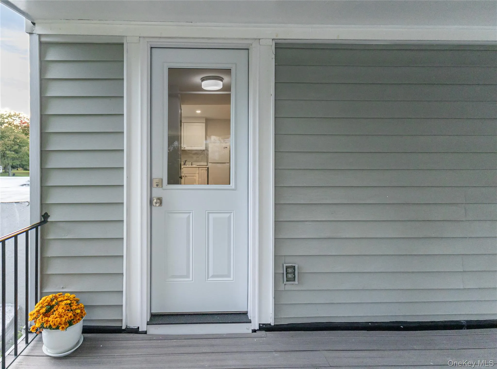 Exterior entry door Exterior entry door