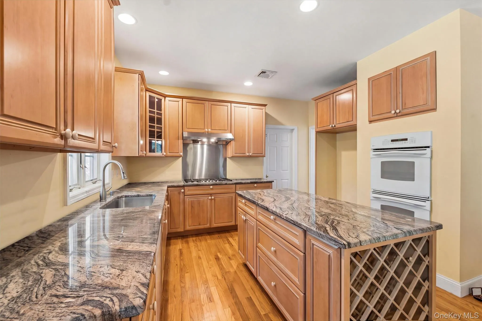 30 Elmore Avenue, Cortlandt, NY, 4 Bedrooms Bedrooms, 9 Rooms Rooms,3 BathroomsBathrooms,Residential,For Rent,Elmore,0,1063337 30 Elmore Avenue, Cortlandt, NY, 4 Bedrooms Bedrooms, 9 Rooms Rooms,3 BathroomsBathrooms,Residential,For Rent,Elmore,0,1063337