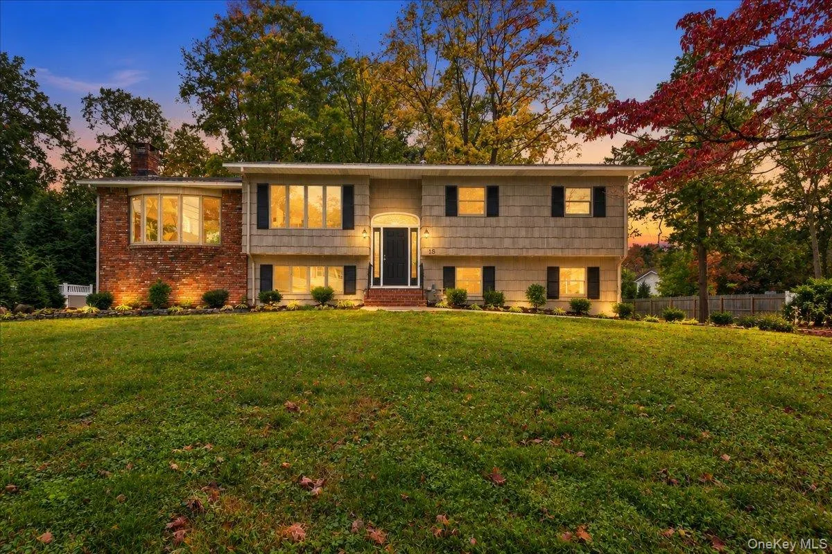 15 Patricia Avenue, Clarkstown, NY, 5 Bedrooms Bedrooms, 10 Rooms Rooms,2 BathroomsBathrooms,Residential,For Rent,Patricia,0,1063338 15 Patricia Avenue, Clarkstown, NY, 5 Bedrooms Bedrooms, 10 Rooms Rooms,2 BathroomsBathrooms,Residential,For Rent,Patricia,0,1063338