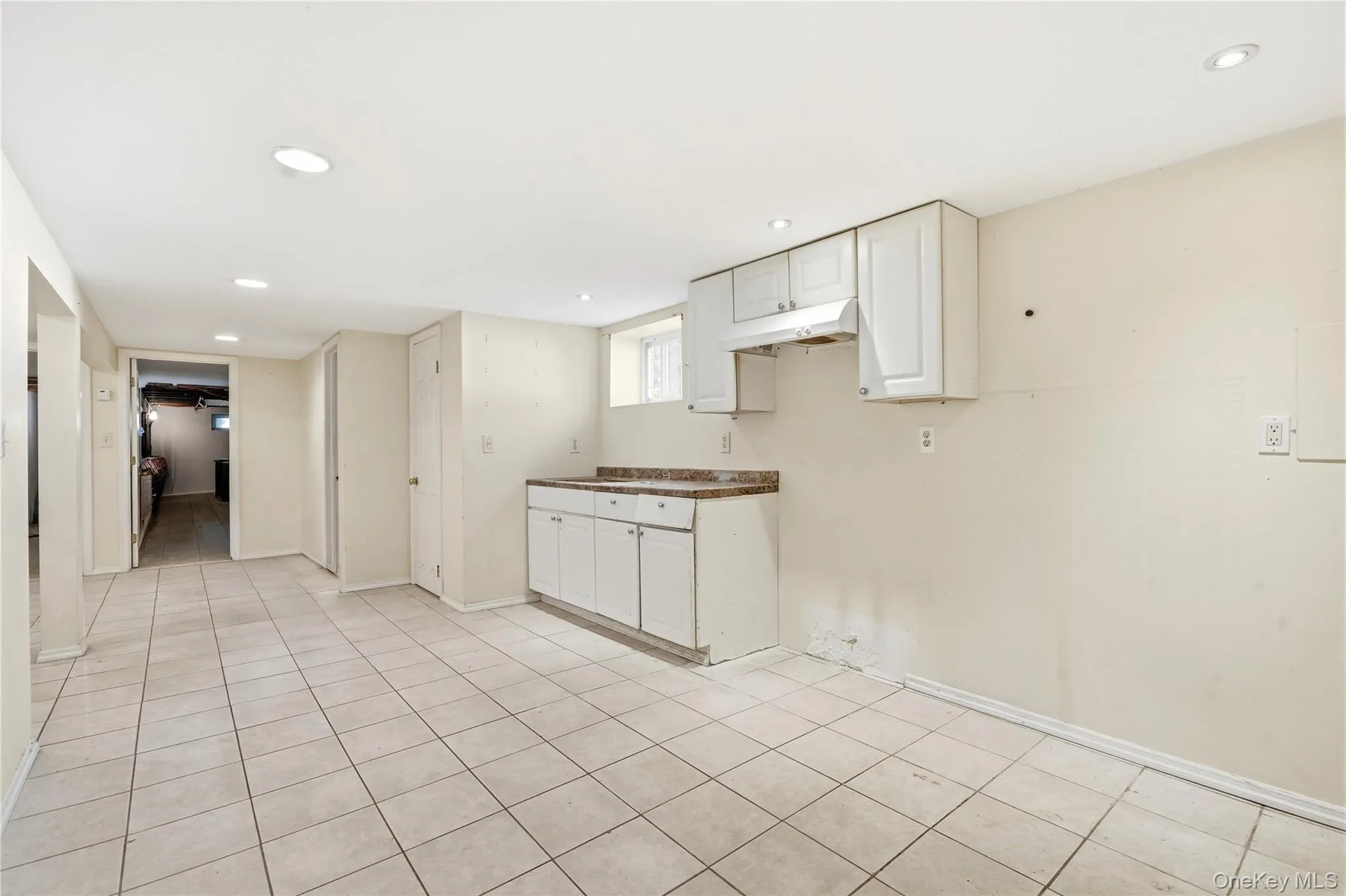 10 Francisco Avenue, Islip, NY, 3 Bedrooms Bedrooms, 5 Rooms Rooms,1 BathroomBathrooms,Residential,For Rent,Francisco,0,1063341 10 Francisco Avenue, Islip, NY, 3 Bedrooms Bedrooms, 5 Rooms Rooms,1 BathroomBathrooms,Residential,For Rent,Francisco,0,1063341