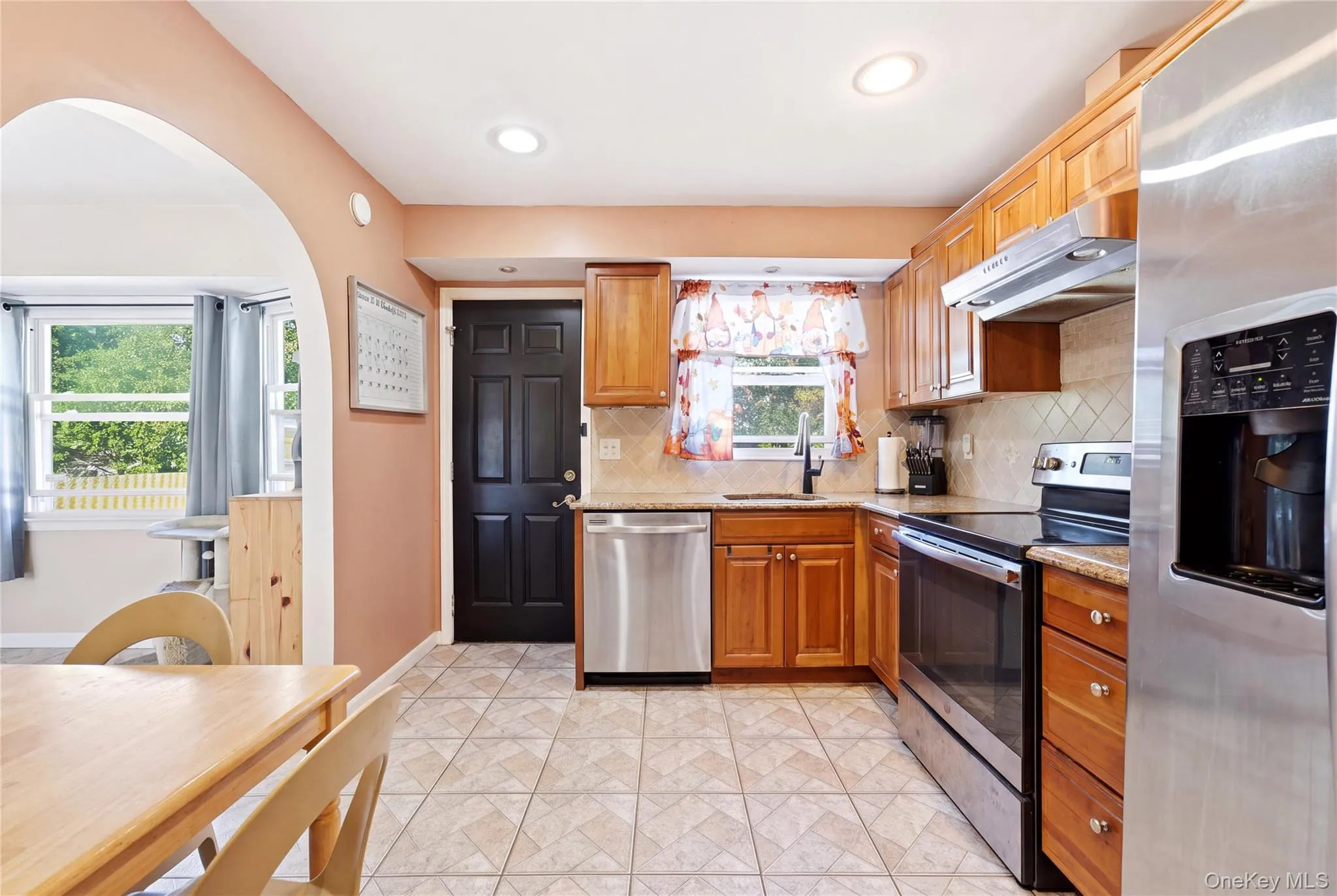 10 Francisco Avenue, Islip, NY, 3 Bedrooms Bedrooms, 5 Rooms Rooms,1 BathroomBathrooms,Residential,For Rent,Francisco,0,1063341 10 Francisco Avenue, Islip, NY, 3 Bedrooms Bedrooms, 5 Rooms Rooms,1 BathroomBathrooms,Residential,For Rent,Francisco,0,1063341