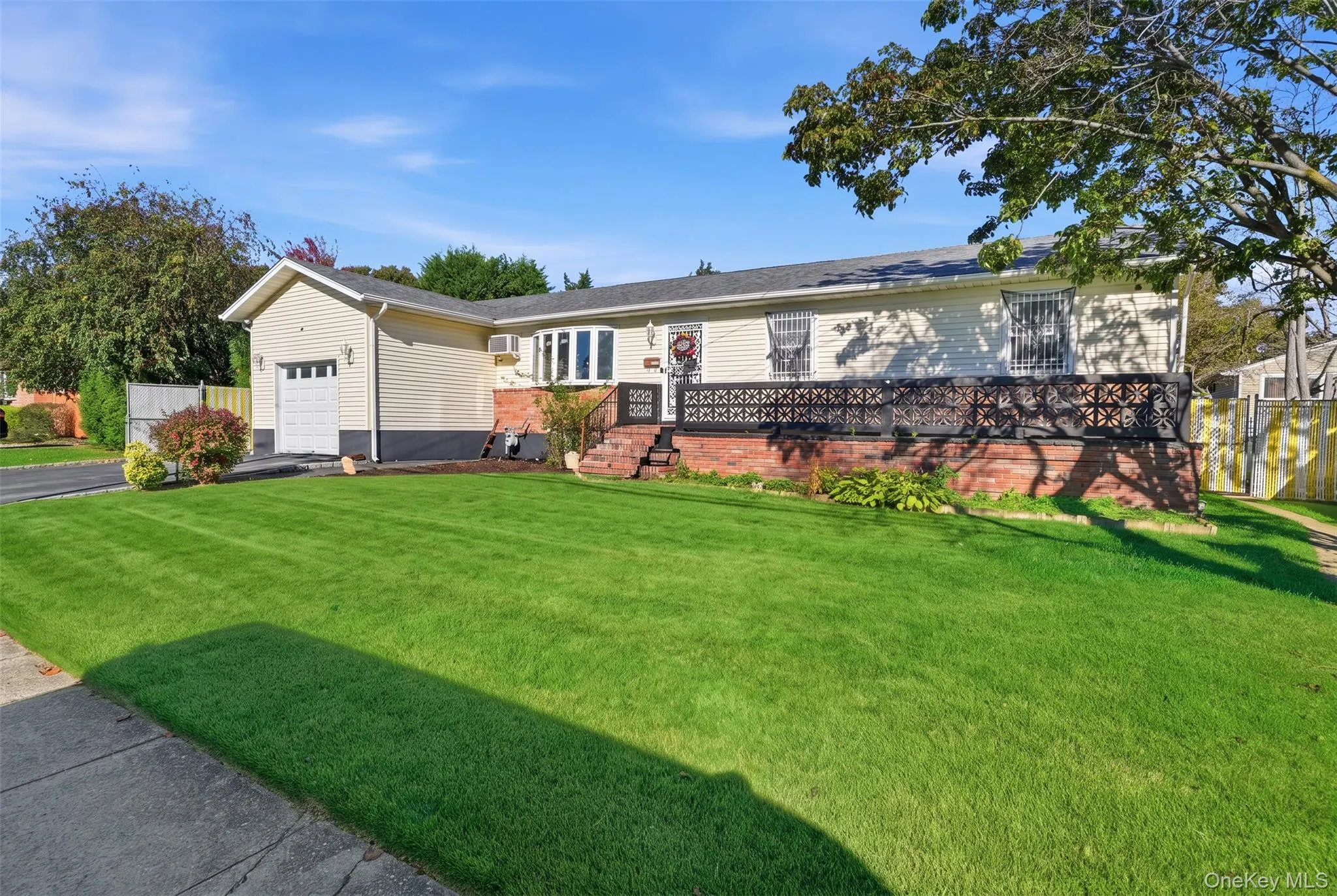 10 Francisco Avenue, Islip, NY, 3 Bedrooms Bedrooms, 5 Rooms Rooms,1 BathroomBathrooms,Residential,For Rent,Francisco,0,1063341 10 Francisco Avenue, Islip, NY, 3 Bedrooms Bedrooms, 5 Rooms Rooms,1 BathroomBathrooms,Residential,For Rent,Francisco,0,1063341