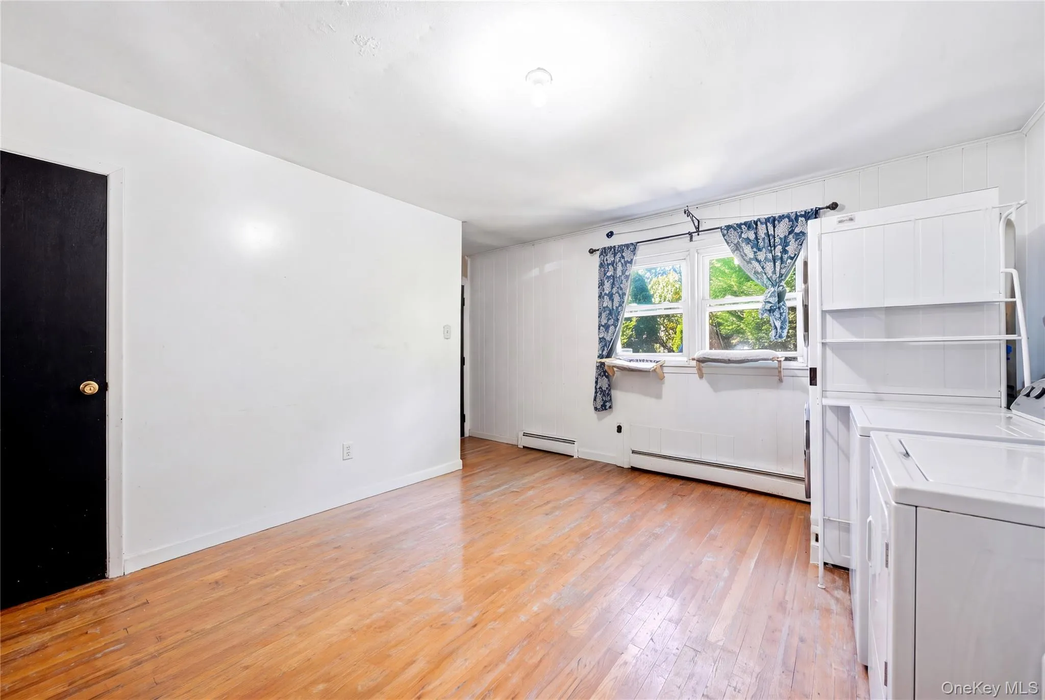10 Francisco Avenue, Islip, NY, 3 Bedrooms Bedrooms, 5 Rooms Rooms,1 BathroomBathrooms,Residential,For Rent,Francisco,0,1063341 10 Francisco Avenue, Islip, NY, 3 Bedrooms Bedrooms, 5 Rooms Rooms,1 BathroomBathrooms,Residential,For Rent,Francisco,0,1063341