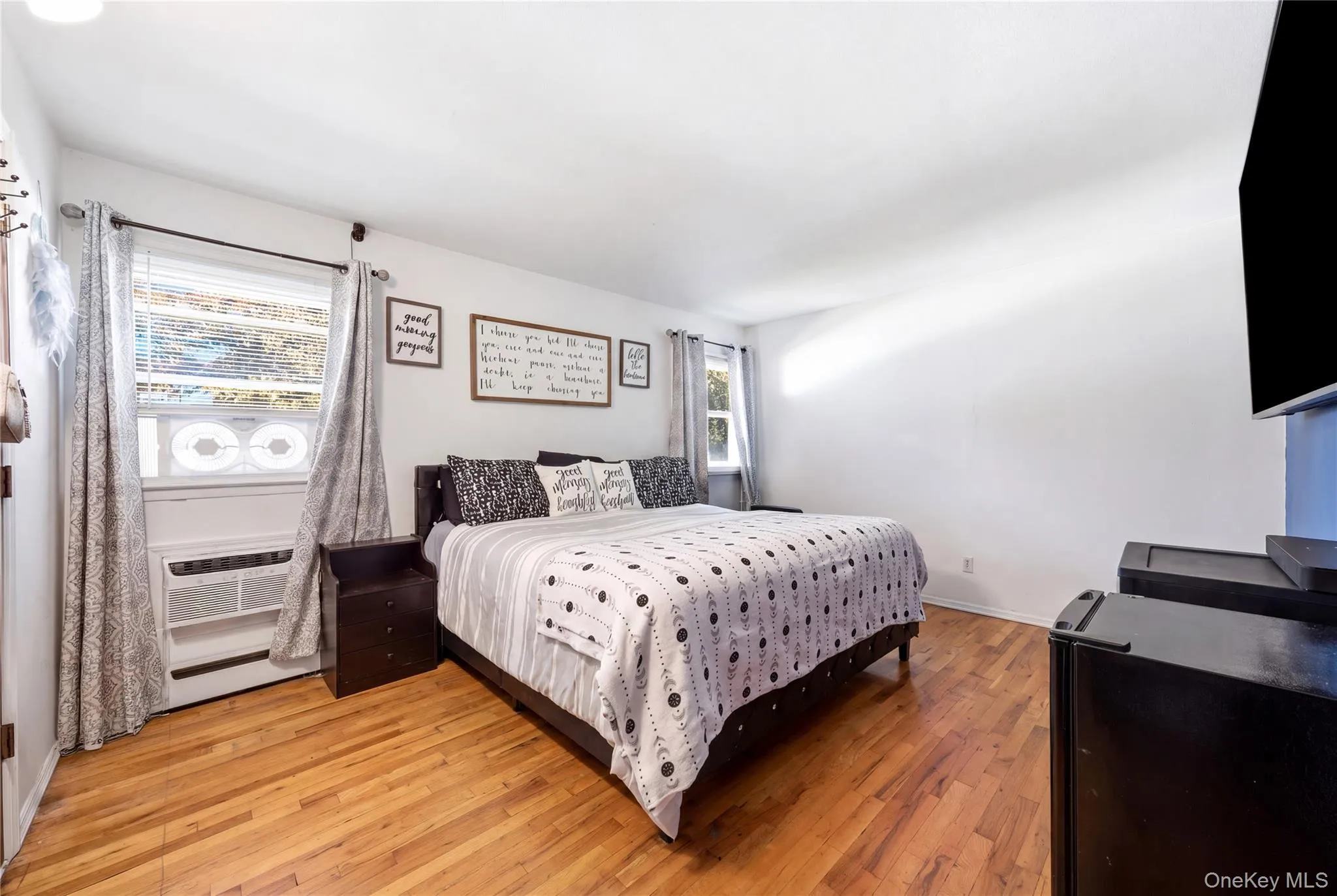 10 Francisco Avenue, Islip, NY, 3 Bedrooms Bedrooms, 5 Rooms Rooms,1 BathroomBathrooms,Residential,For Rent,Francisco,0,1063341 10 Francisco Avenue, Islip, NY, 3 Bedrooms Bedrooms, 5 Rooms Rooms,1 BathroomBathrooms,Residential,For Rent,Francisco,0,1063341