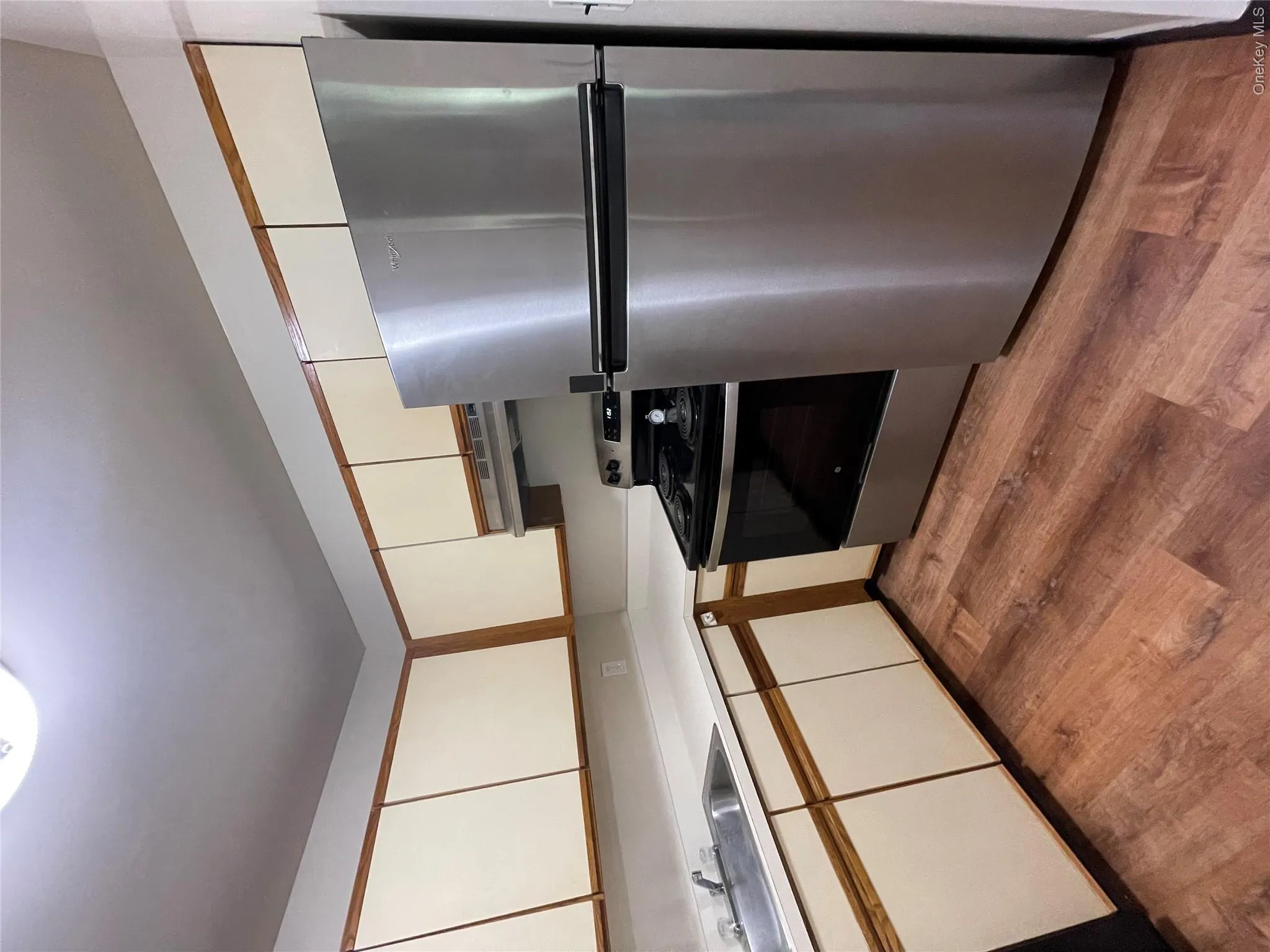 23-2B June Court, Islip, NY, 1 Bedroom Bedrooms, 3 Room Rooms,1 BathroomBathrooms,Residential Lease,For Rent,June Court,0,1063343 23-2B June Court, Islip, NY, 1 Bedroom Bedrooms, 3 Room Rooms,1 BathroomBathrooms,Residential Lease,For Rent,June Court,0,1063343