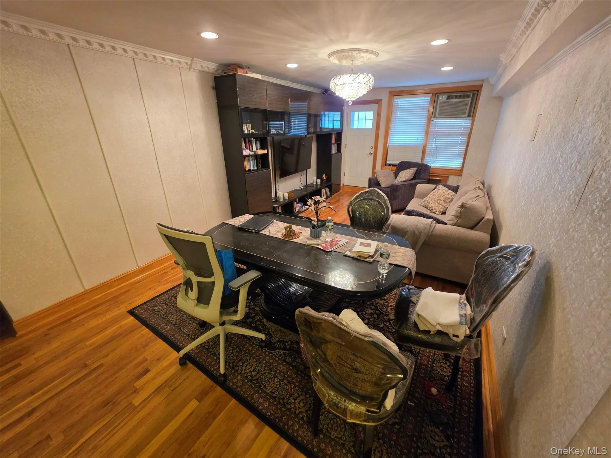 6309 108 Street, New York, NY, 2 Bedrooms Bedrooms, 4 Rooms Rooms,1 BathroomBathrooms,Residential,For Rent,108,0,1063358 6309 108 Street, New York, NY, 2 Bedrooms Bedrooms, 4 Rooms Rooms,1 BathroomBathrooms,Residential,For Rent,108,0,1063358