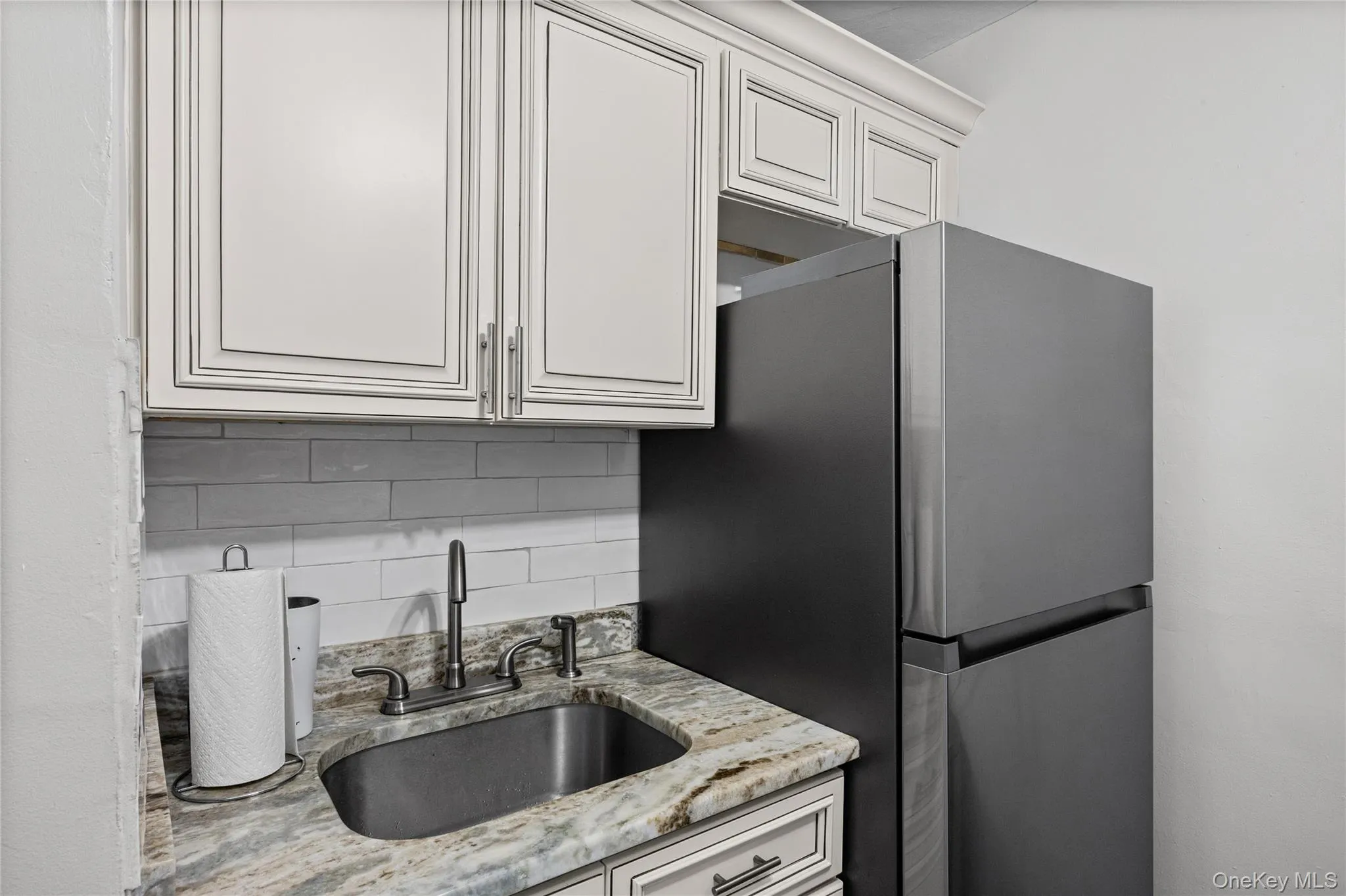 1 Birchwood Court, Hempstead, NY, 1 Bedroom Bedrooms, 5 Rooms Rooms,1 BathroomBathrooms,Residential,For Rent,Birchwood,0,1063363 1 Birchwood Court, Hempstead, NY, 1 Bedroom Bedrooms, 5 Rooms Rooms,1 BathroomBathrooms,Residential,For Rent,Birchwood,0,1063363