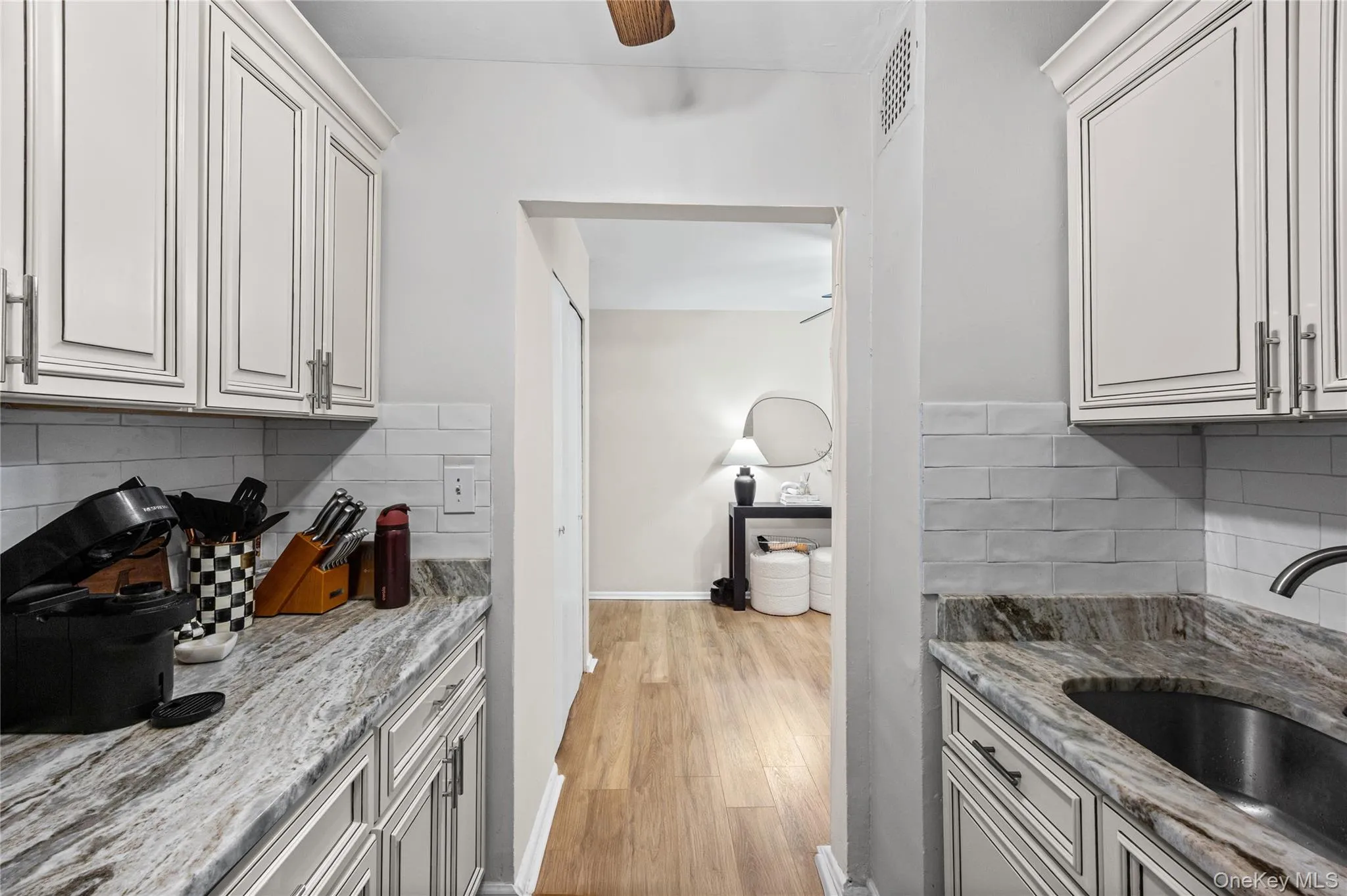 1 Birchwood Court, Hempstead, NY, 1 Bedroom Bedrooms, 5 Rooms Rooms,1 BathroomBathrooms,Residential,For Rent,Birchwood,0,1063363 1 Birchwood Court, Hempstead, NY, 1 Bedroom Bedrooms, 5 Rooms Rooms,1 BathroomBathrooms,Residential,For Rent,Birchwood,0,1063363