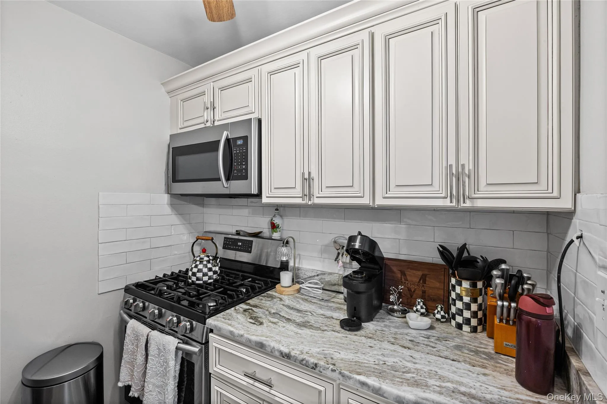 1 Birchwood Court, Hempstead, NY, 1 Bedroom Bedrooms, 5 Rooms Rooms,1 BathroomBathrooms,Residential,For Rent,Birchwood,0,1063363 1 Birchwood Court, Hempstead, NY, 1 Bedroom Bedrooms, 5 Rooms Rooms,1 BathroomBathrooms,Residential,For Rent,Birchwood,0,1063363