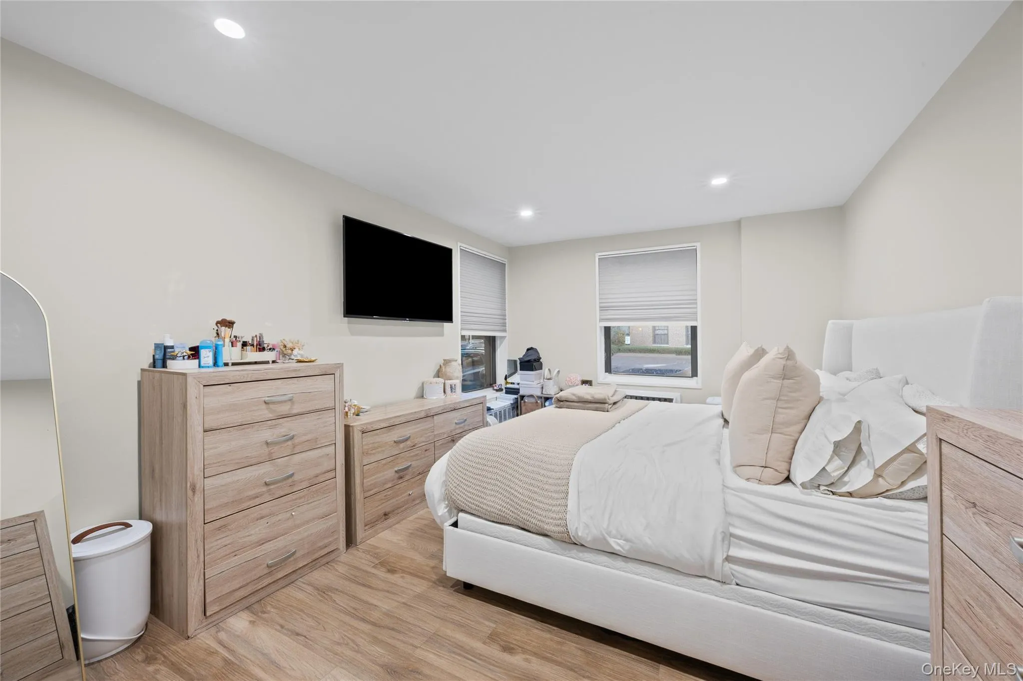 1 Birchwood Court, Hempstead, NY, 1 Bedroom Bedrooms, 5 Rooms Rooms,1 BathroomBathrooms,Residential,For Rent,Birchwood,0,1063363 1 Birchwood Court, Hempstead, NY, 1 Bedroom Bedrooms, 5 Rooms Rooms,1 BathroomBathrooms,Residential,For Rent,Birchwood,0,1063363
