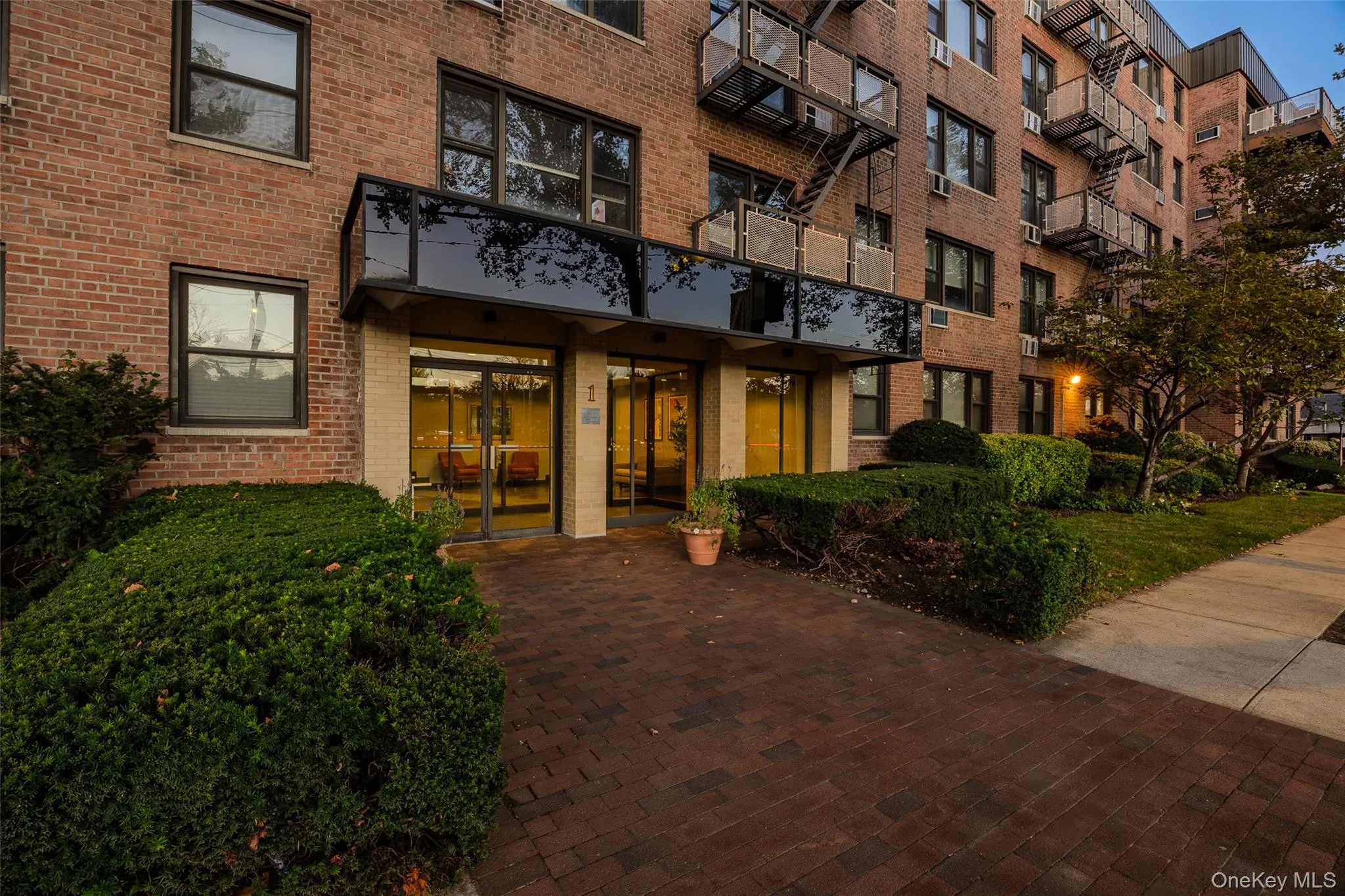 1 Birchwood Court, Hempstead, NY, 1 Bedroom Bedrooms, 5 Rooms Rooms,1 BathroomBathrooms,Residential,For Rent,Birchwood,0,1063363 1 Birchwood Court, Hempstead, NY, 1 Bedroom Bedrooms, 5 Rooms Rooms,1 BathroomBathrooms,Residential,For Rent,Birchwood,0,1063363