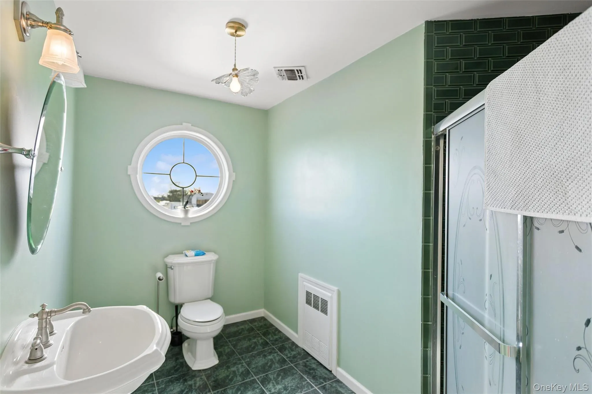 268 Gordon Place, Hempstead, NY, 4 Bedrooms Bedrooms, 10 Rooms Rooms,3 BathroomsBathrooms,Residential,For Rent,Gordon,0,1063368 268 Gordon Place, Hempstead, NY, 4 Bedrooms Bedrooms, 10 Rooms Rooms,3 BathroomsBathrooms,Residential,For Rent,Gordon,0,1063368