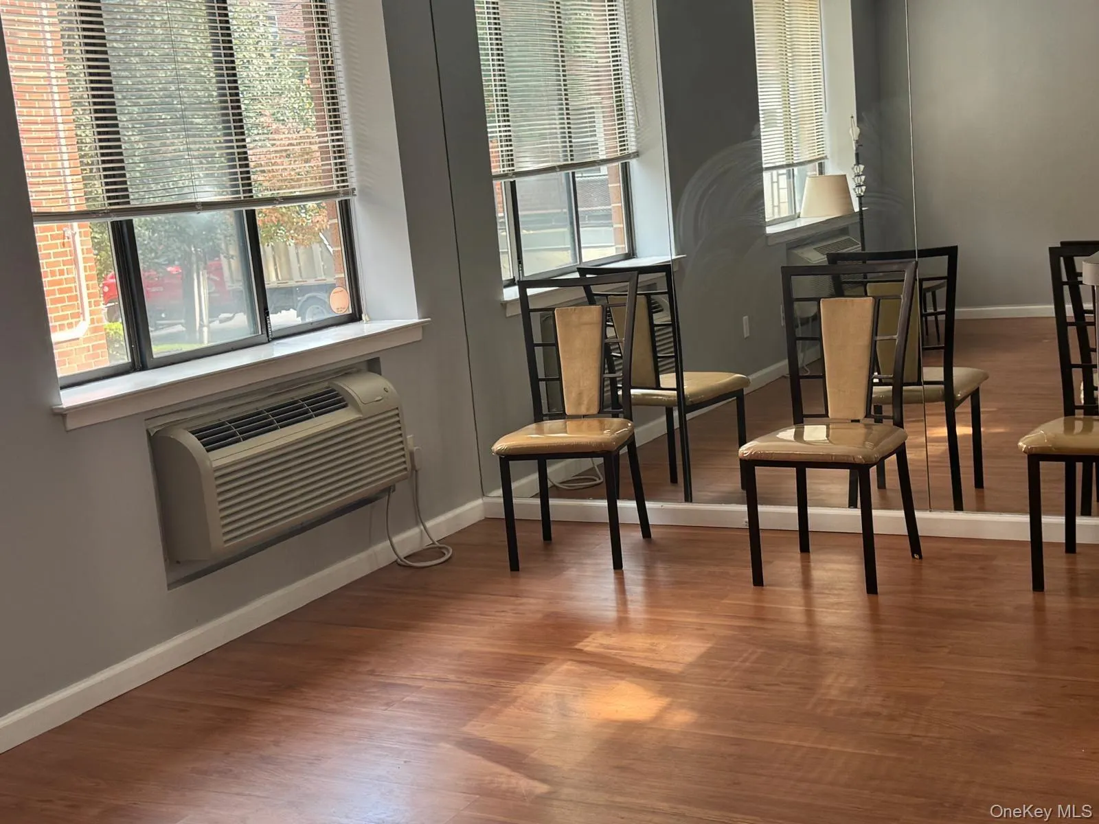 10 Canterbury Road, North Hempstead, NY, 1 Bedroom Bedrooms, 4 Room Rooms,1 BathroomBathrooms,Residential Lease,For Rent,Canterbury,0,1063369 10 Canterbury Road, North Hempstead, NY, 1 Bedroom Bedrooms, 4 Room Rooms,1 BathroomBathrooms,Residential Lease,For Rent,Canterbury,0,1063369