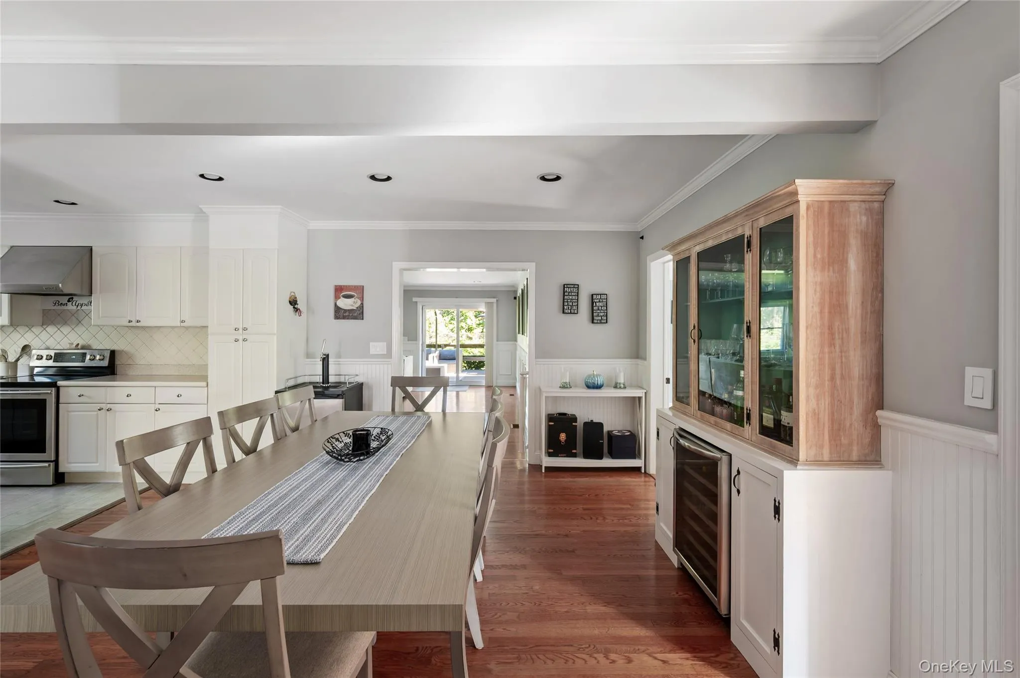 190a Wakeman Road, Southampton, NY, 6 Bedrooms Bedrooms, 11 Rooms Rooms,3 BathroomsBathrooms,Residential,For Rent,Wakeman,0,1063374 190a Wakeman Road, Southampton, NY, 6 Bedrooms Bedrooms, 11 Rooms Rooms,3 BathroomsBathrooms,Residential,For Rent,Wakeman,0,1063374