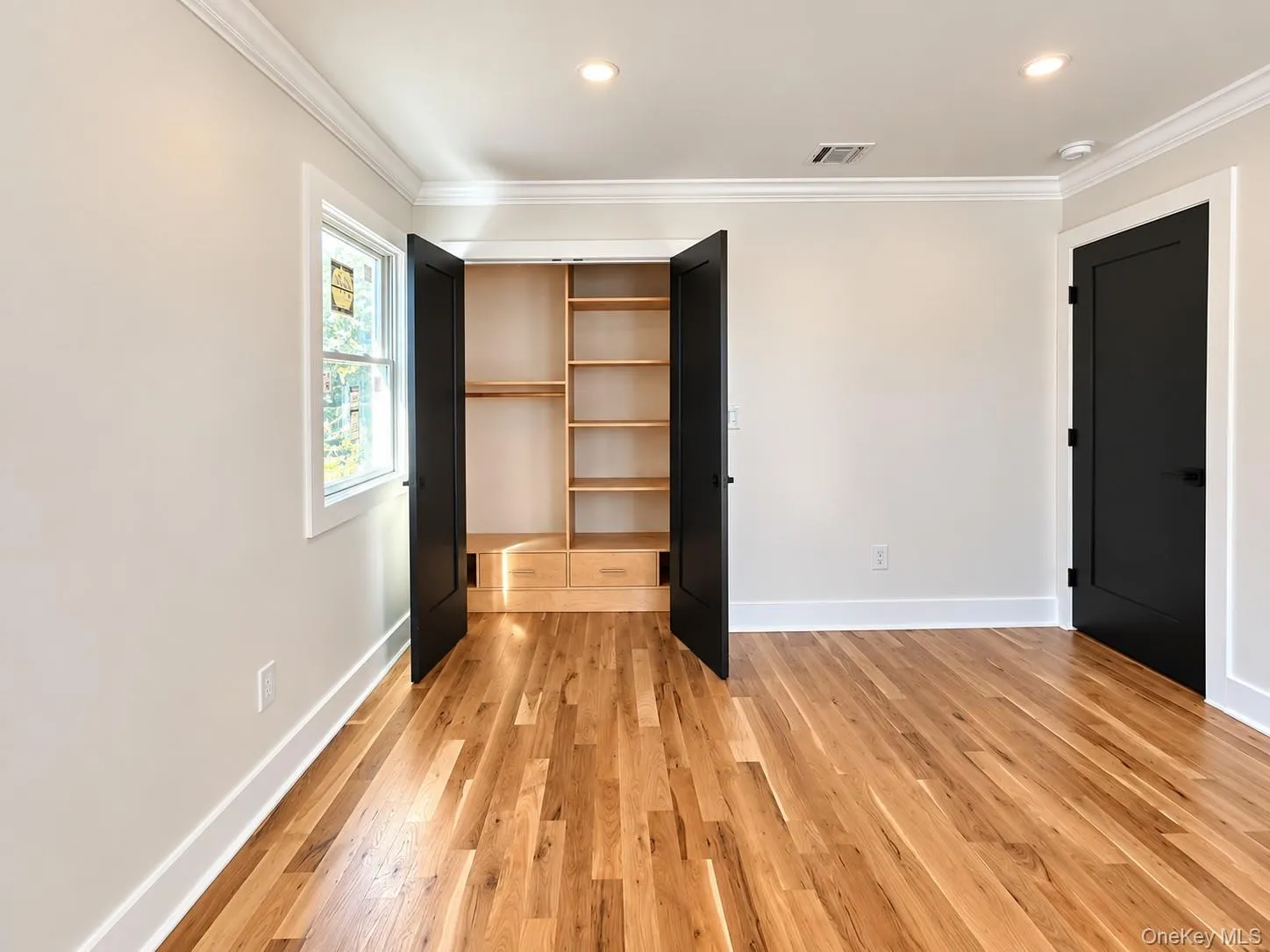 7 Shoreham Drive, Huntington, NY, 4 Bedrooms Bedrooms, 8 Rooms Rooms,3 BathroomsBathrooms,Residential,For Rent,Shoreham,0,1063378 7 Shoreham Drive, Huntington, NY, 4 Bedrooms Bedrooms, 8 Rooms Rooms,3 BathroomsBathrooms,Residential,For Rent,Shoreham,0,1063378