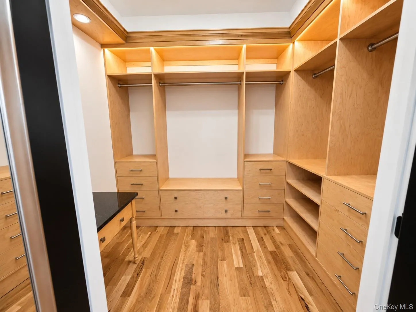 7 Shoreham Drive, Huntington, NY, 4 Bedrooms Bedrooms, 8 Rooms Rooms,3 BathroomsBathrooms,Residential,For Rent,Shoreham,0,1063378 7 Shoreham Drive, Huntington, NY, 4 Bedrooms Bedrooms, 8 Rooms Rooms,3 BathroomsBathrooms,Residential,For Rent,Shoreham,0,1063378