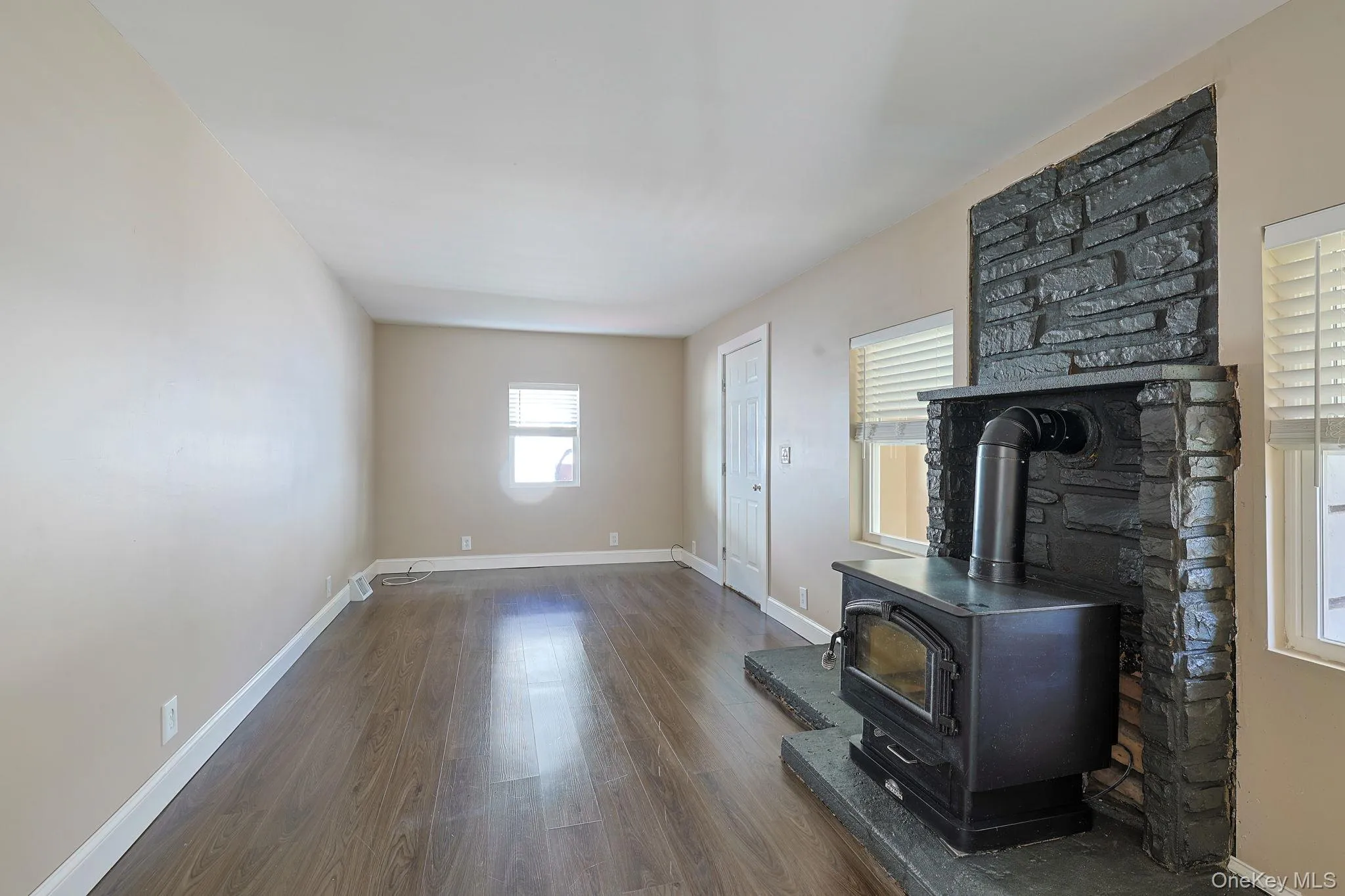 14 Tighe Avenue, Newburgh (town), NY, 3 Bedrooms Bedrooms, 6 Rooms Rooms,1 BathroomBathrooms,Residential Lease,For Rent,Tighe,0,1063382 14 Tighe Avenue, Newburgh (town), NY, 3 Bedrooms Bedrooms, 6 Rooms Rooms,1 BathroomBathrooms,Residential Lease,For Rent,Tighe,0,1063382