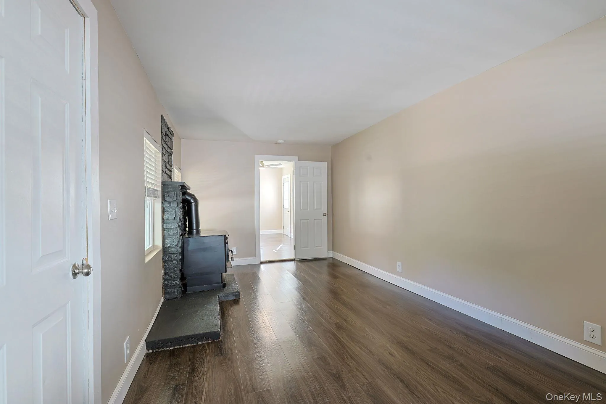 14 Tighe Avenue, Newburgh (town), NY, 3 Bedrooms Bedrooms, 6 Rooms Rooms,1 BathroomBathrooms,Residential Lease,For Rent,Tighe,0,1063382 14 Tighe Avenue, Newburgh (town), NY, 3 Bedrooms Bedrooms, 6 Rooms Rooms,1 BathroomBathrooms,Residential Lease,For Rent,Tighe,0,1063382