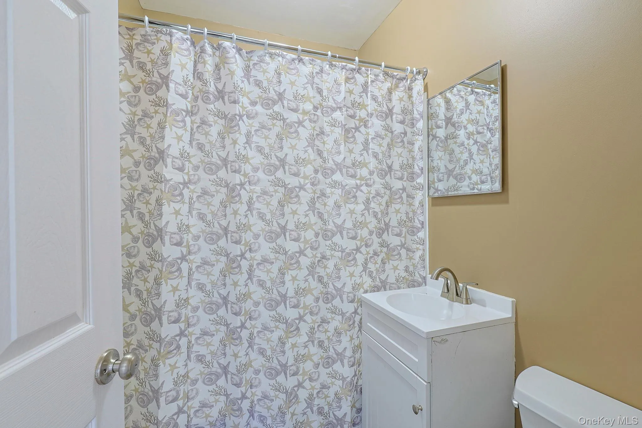 14 Tighe Avenue, Newburgh (town), NY, 3 Bedrooms Bedrooms, 6 Rooms Rooms,1 BathroomBathrooms,Residential Lease,For Rent,Tighe,0,1063382 14 Tighe Avenue, Newburgh (town), NY, 3 Bedrooms Bedrooms, 6 Rooms Rooms,1 BathroomBathrooms,Residential Lease,For Rent,Tighe,0,1063382