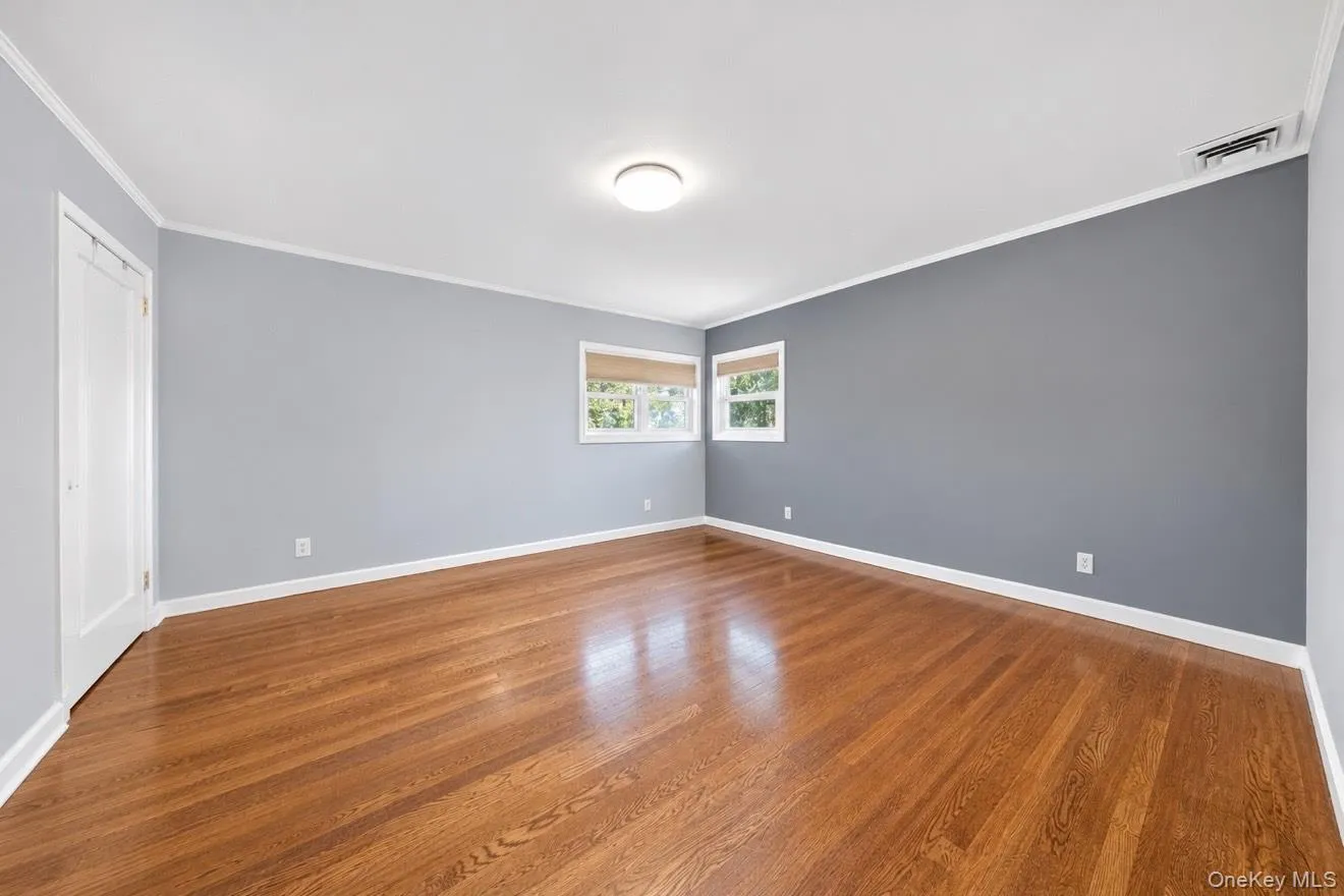 218-21 Stewart Road, New York, NY, 3 Bedrooms Bedrooms, 6 Rooms Rooms,4 BathroomsBathrooms,Residential,For Rent,Stewart,0,1063384 218-21 Stewart Road, New York, NY, 3 Bedrooms Bedrooms, 6 Rooms Rooms,4 BathroomsBathrooms,Residential,For Rent,Stewart,0,1063384