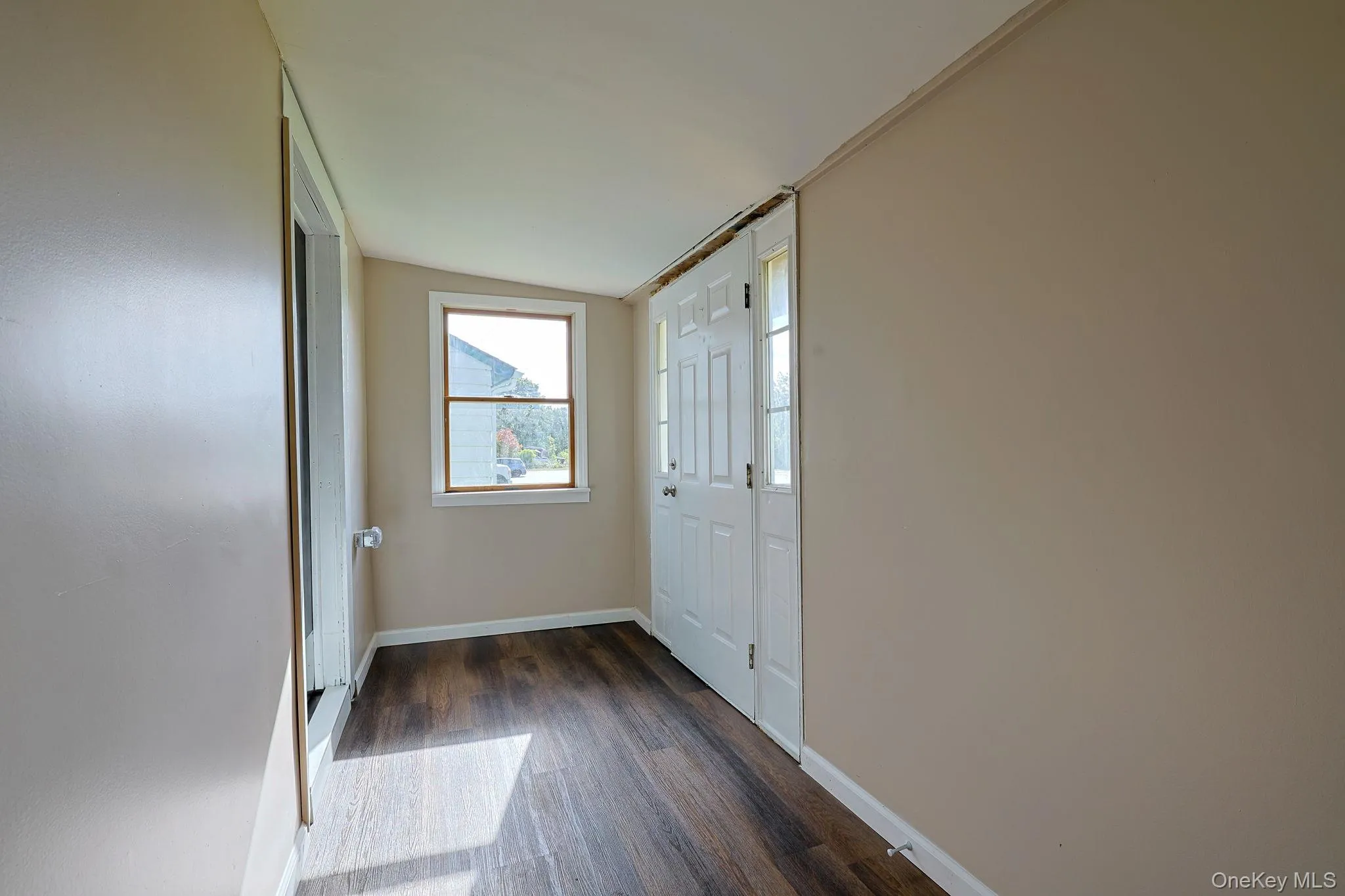 16 Tighe Avenue, Newburgh (town), NY, 1 Bedroom Bedrooms, 4 Rooms Rooms,1 BathroomBathrooms,Residential Lease,For Rent,Tighe,0,1063388 16 Tighe Avenue, Newburgh (town), NY, 1 Bedroom Bedrooms, 4 Rooms Rooms,1 BathroomBathrooms,Residential Lease,For Rent,Tighe,0,1063388