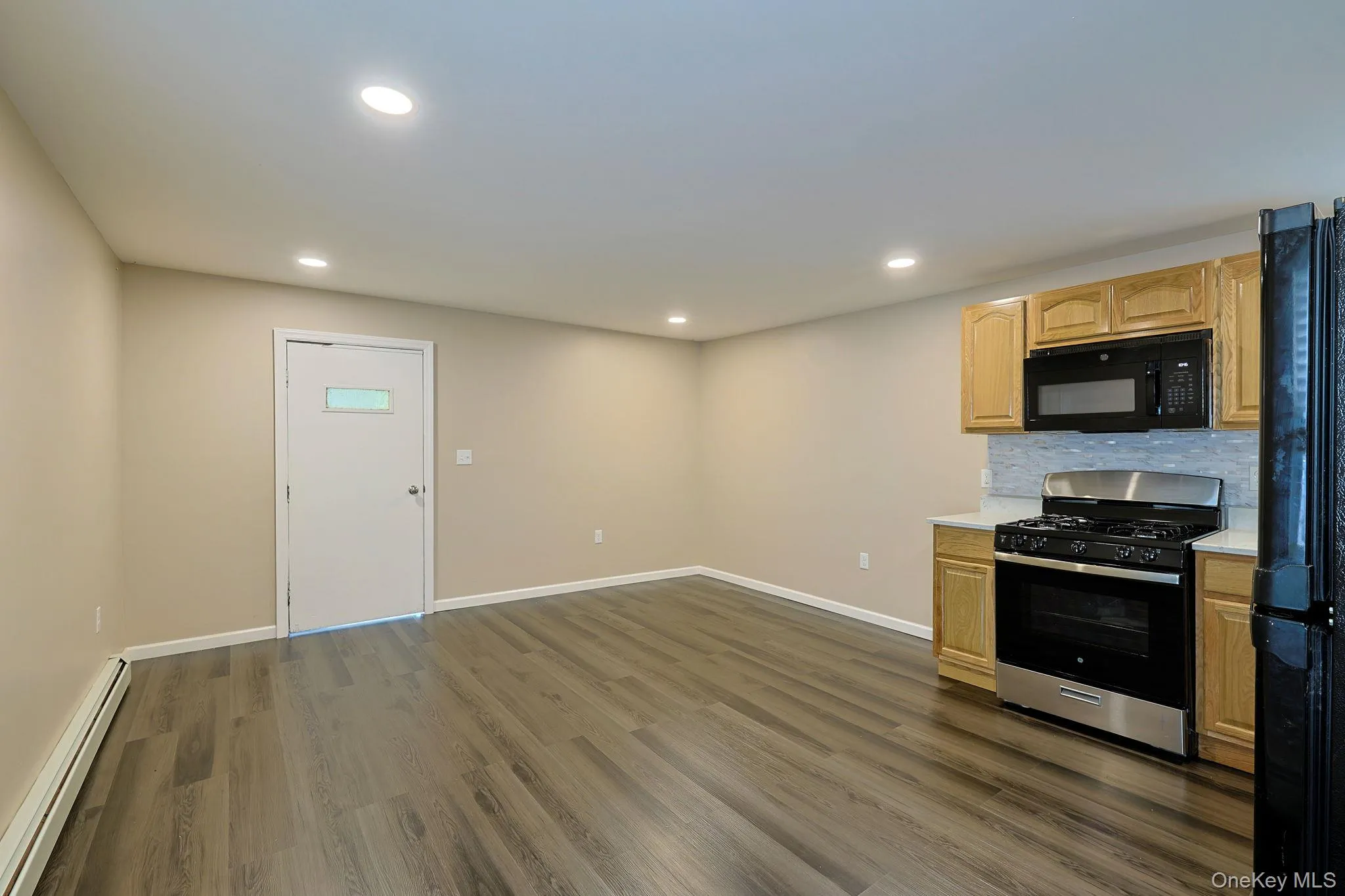 16 Tighe Avenue, Newburgh (town), NY, 1 Bedroom Bedrooms, 4 Rooms Rooms,1 BathroomBathrooms,Residential Lease,For Rent,Tighe,0,1063388 16 Tighe Avenue, Newburgh (town), NY, 1 Bedroom Bedrooms, 4 Rooms Rooms,1 BathroomBathrooms,Residential Lease,For Rent,Tighe,0,1063388
