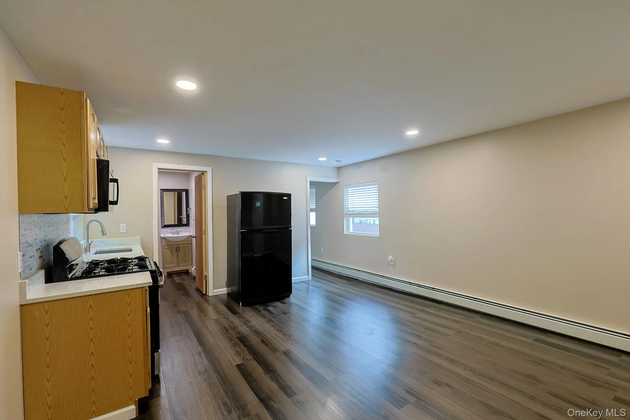 16 Tighe Avenue, Newburgh (town), NY, 1 Bedroom Bedrooms, 4 Rooms Rooms,1 BathroomBathrooms,Residential Lease,For Rent,Tighe,0,1063388 16 Tighe Avenue, Newburgh (town), NY, 1 Bedroom Bedrooms, 4 Rooms Rooms,1 BathroomBathrooms,Residential Lease,For Rent,Tighe,0,1063388