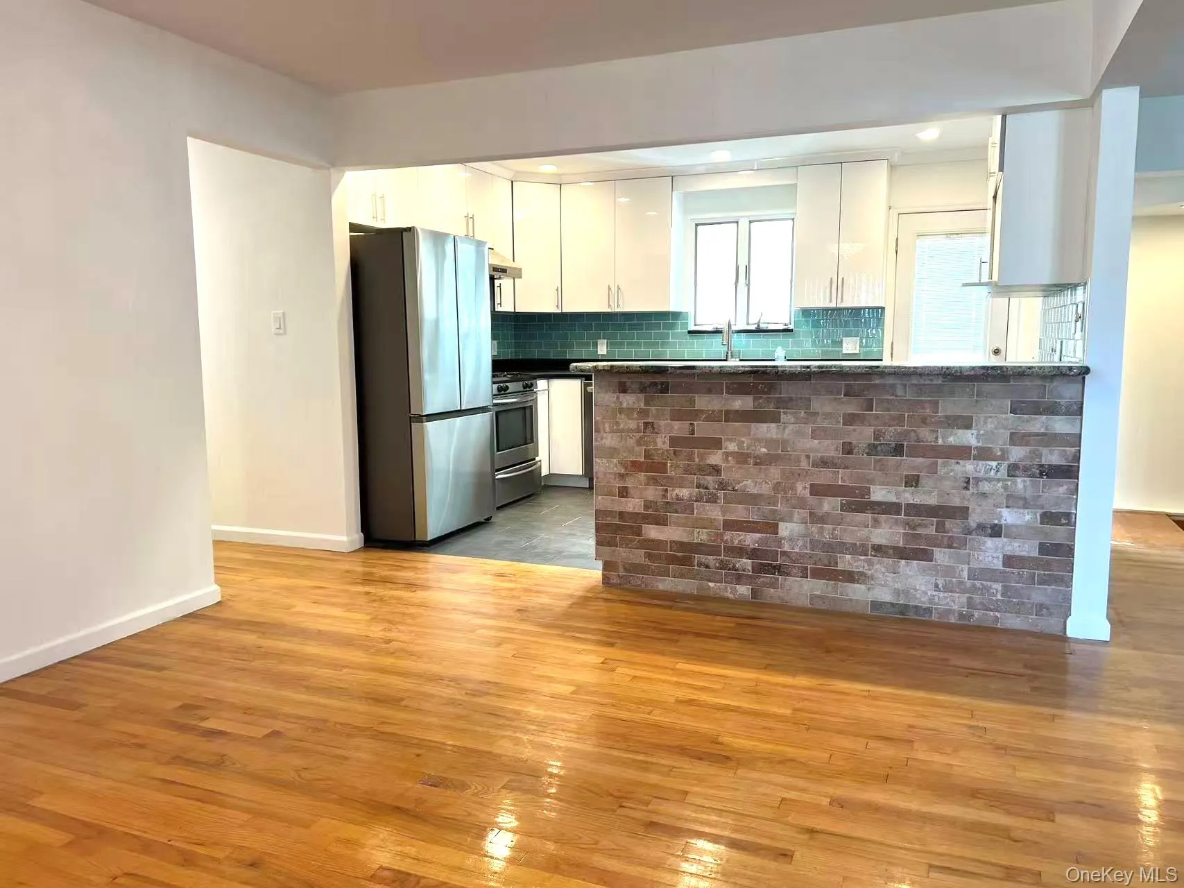 188-20 50 Ave, New York, NY, 3 Bedrooms Bedrooms, 6 Rooms Rooms,3 BathroomsBathrooms,Residential Lease,For Rent,50 Ave,0,1063389 188-20 50 Ave, New York, NY, 3 Bedrooms Bedrooms, 6 Rooms Rooms,3 BathroomsBathrooms,Residential Lease,For Rent,50 Ave,0,1063389