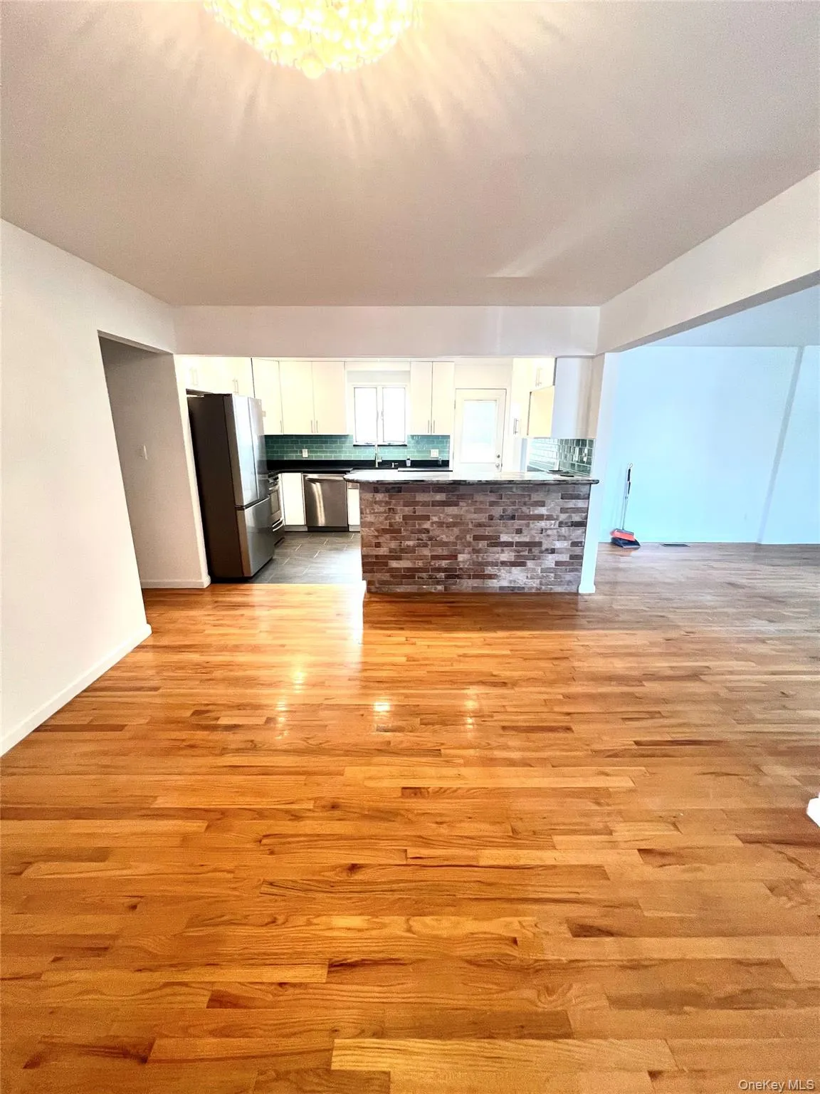 188-20 50 Ave, New York, NY, 3 Bedrooms Bedrooms, 6 Rooms Rooms,3 BathroomsBathrooms,Residential Lease,For Rent,50 Ave,0,1063389 188-20 50 Ave, New York, NY, 3 Bedrooms Bedrooms, 6 Rooms Rooms,3 BathroomsBathrooms,Residential Lease,For Rent,50 Ave,0,1063389