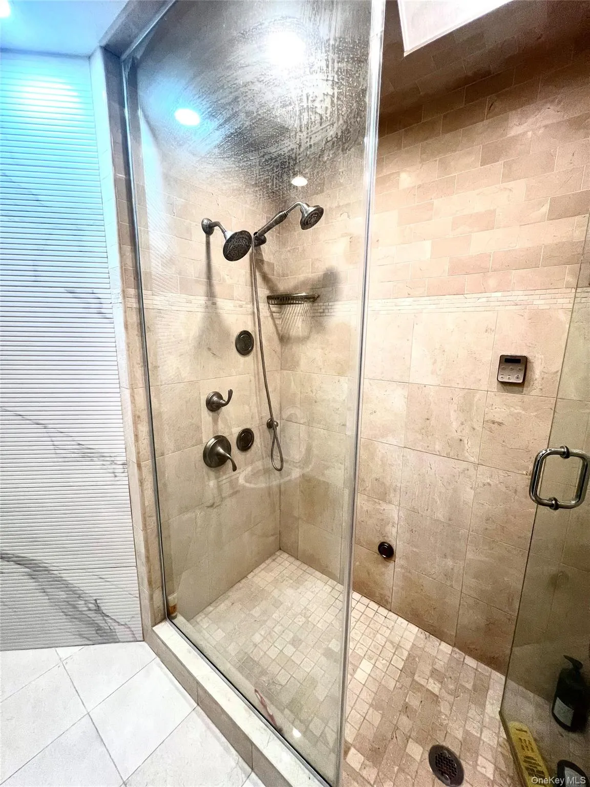 188-20 50 Ave, New York, NY, 3 Bedrooms Bedrooms, 6 Rooms Rooms,3 BathroomsBathrooms,Residential Lease,For Rent,50 Ave,0,1063389 188-20 50 Ave, New York, NY, 3 Bedrooms Bedrooms, 6 Rooms Rooms,3 BathroomsBathrooms,Residential Lease,For Rent,50 Ave,0,1063389