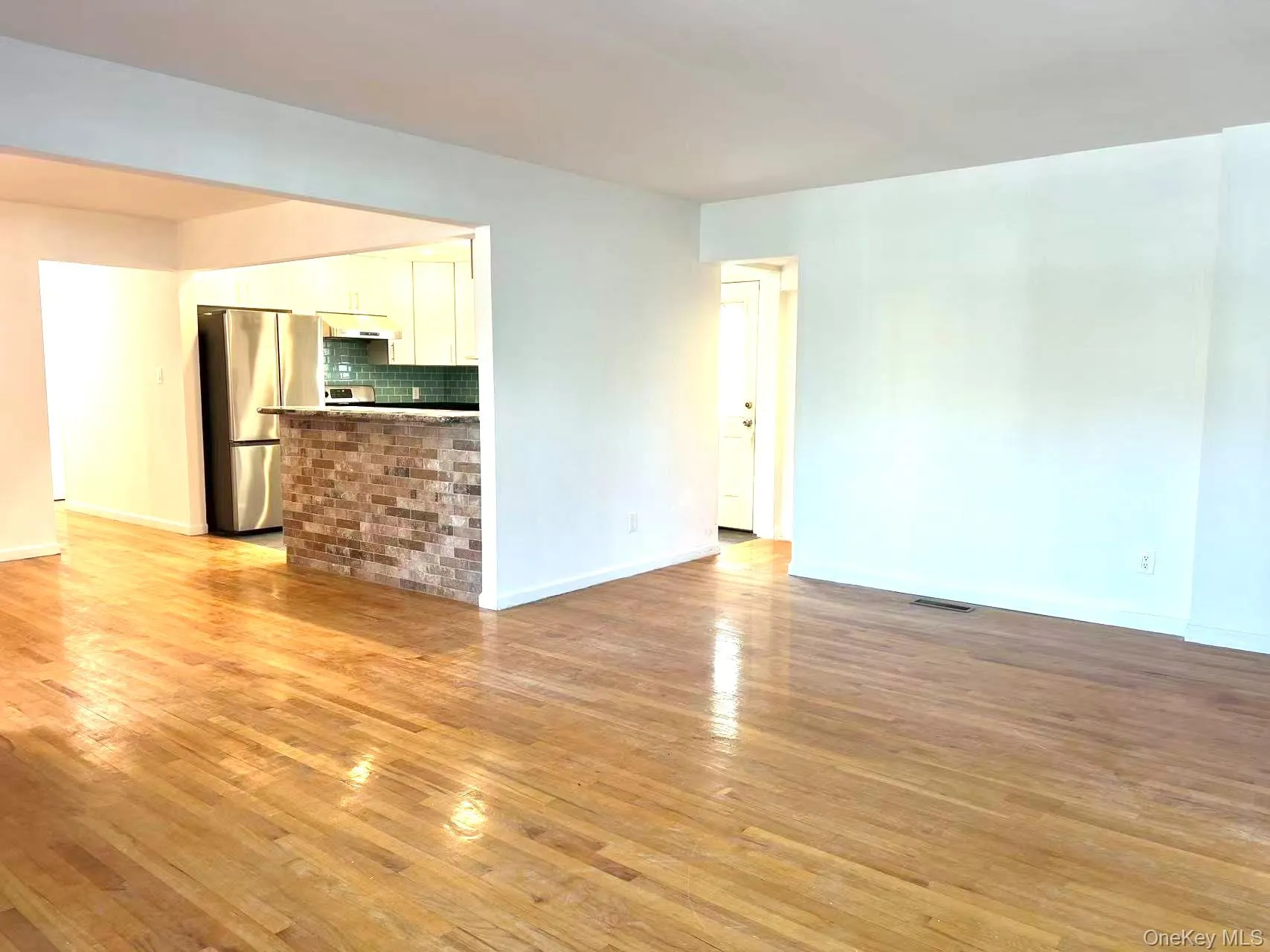 188-20 50 Ave, New York, NY, 3 Bedrooms Bedrooms, 6 Rooms Rooms,3 BathroomsBathrooms,Residential Lease,For Rent,50 Ave,0,1063389 188-20 50 Ave, New York, NY, 3 Bedrooms Bedrooms, 6 Rooms Rooms,3 BathroomsBathrooms,Residential Lease,For Rent,50 Ave,0,1063389