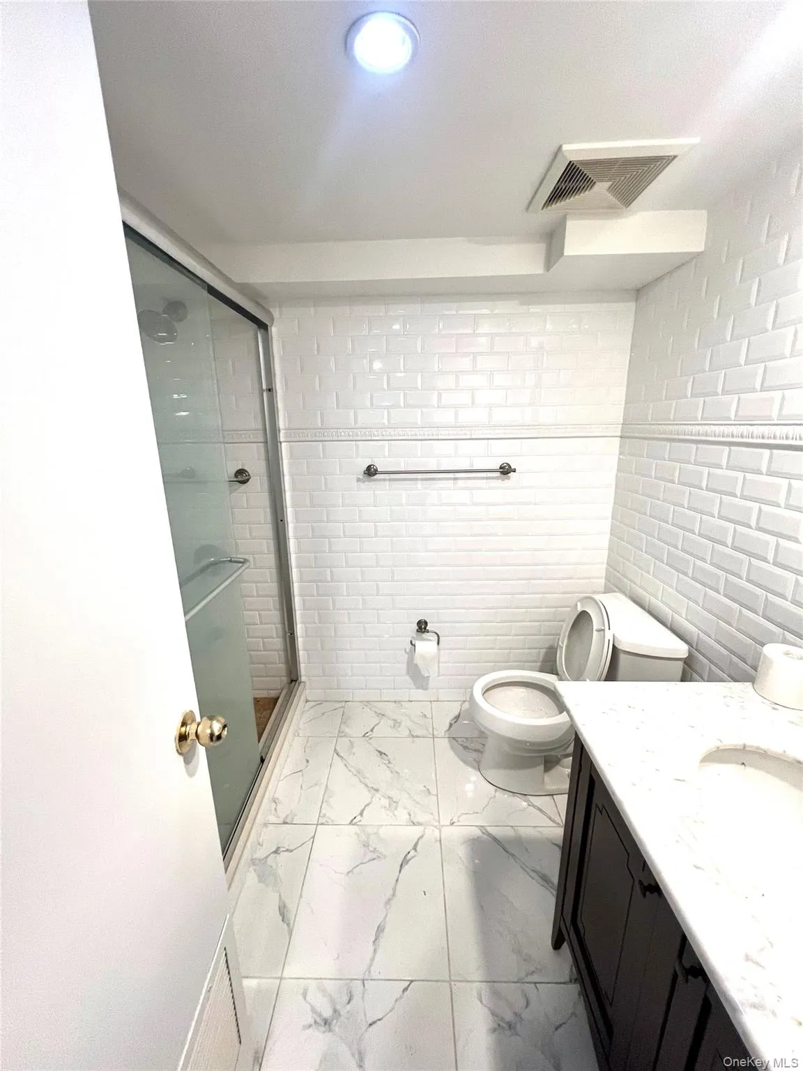 188-20 50 Ave, New York, NY, 3 Bedrooms Bedrooms, 6 Rooms Rooms,3 BathroomsBathrooms,Residential Lease,For Rent,50 Ave,0,1063389 188-20 50 Ave, New York, NY, 3 Bedrooms Bedrooms, 6 Rooms Rooms,3 BathroomsBathrooms,Residential Lease,For Rent,50 Ave,0,1063389