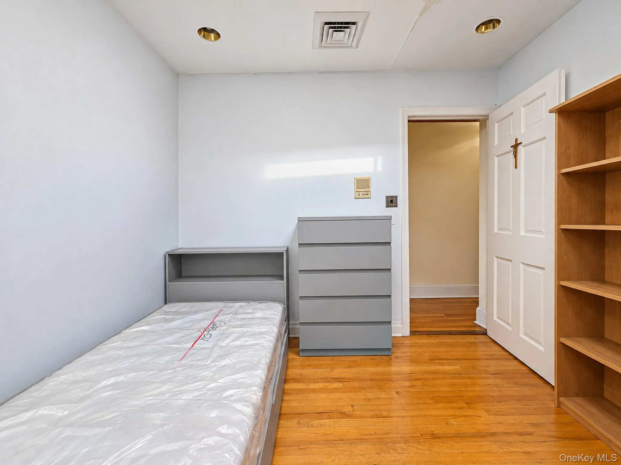 9806 Fort Hamilton Parkway, New York, NY, 4 Bedrooms Bedrooms, 8 Rooms Rooms,2 BathroomsBathrooms,Residential,For Rent,Fort Hamilton,0,1063391 9806 Fort Hamilton Parkway, New York, NY, 4 Bedrooms Bedrooms, 8 Rooms Rooms,2 BathroomsBathrooms,Residential,For Rent,Fort Hamilton,0,1063391