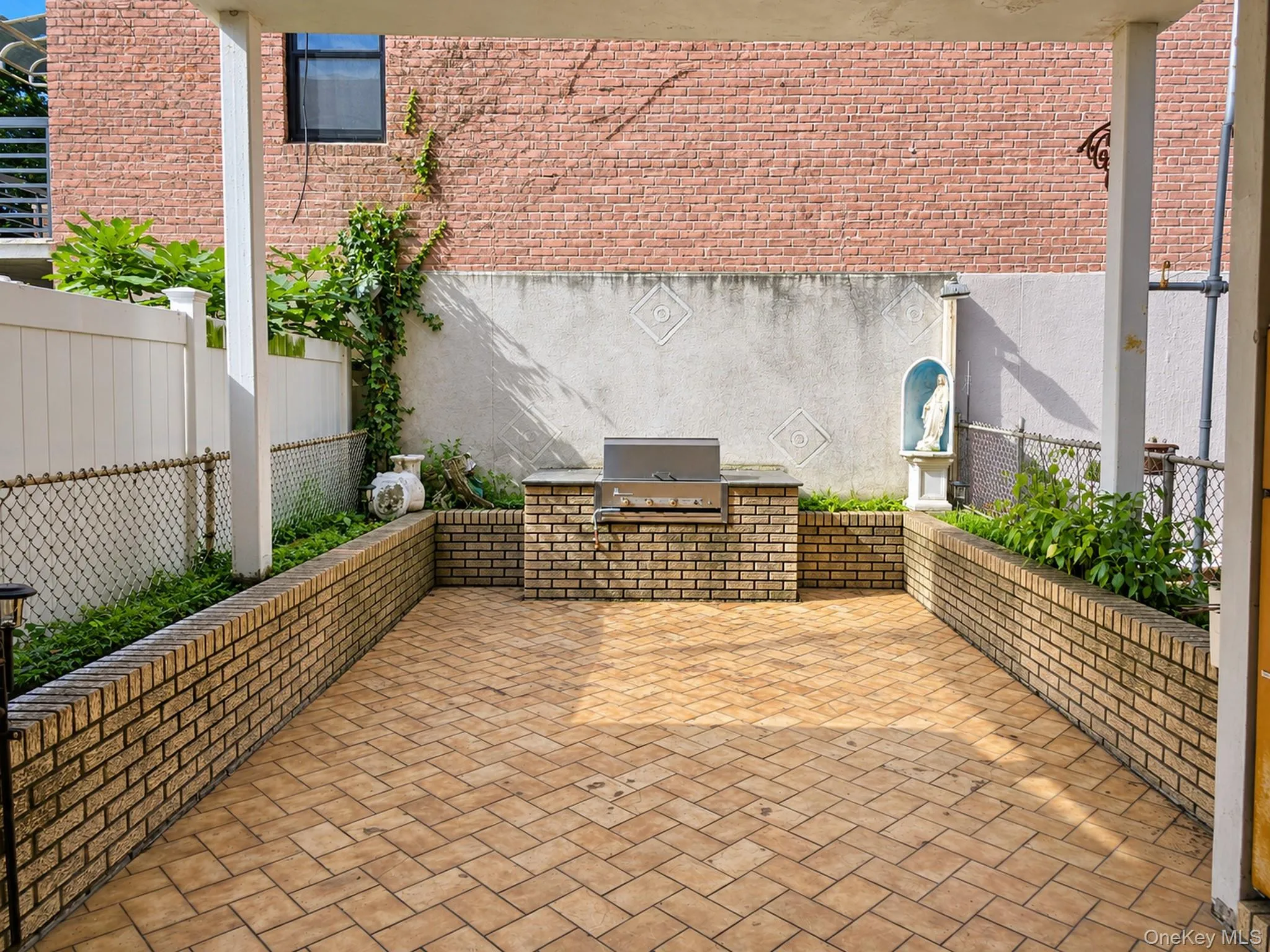 9806 Fort Hamilton Parkway, New York, NY, 4 Bedrooms Bedrooms, 8 Rooms Rooms,2 BathroomsBathrooms,Residential,For Rent,Fort Hamilton,0,1063391 9806 Fort Hamilton Parkway, New York, NY, 4 Bedrooms Bedrooms, 8 Rooms Rooms,2 BathroomsBathrooms,Residential,For Rent,Fort Hamilton,0,1063391