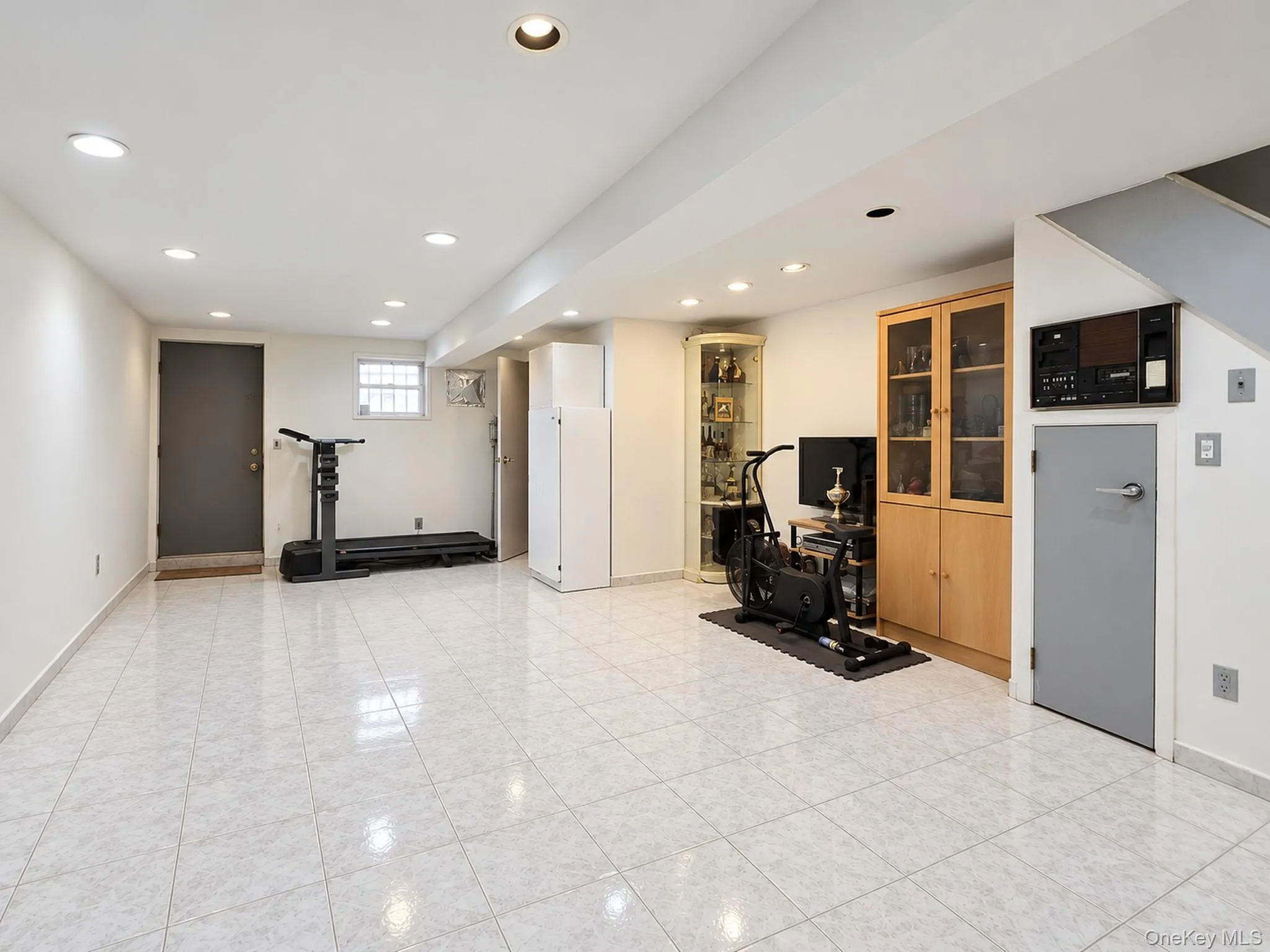 9806 Fort Hamilton Parkway, New York, NY, 4 Bedrooms Bedrooms, 8 Rooms Rooms,2 BathroomsBathrooms,Residential,For Rent,Fort Hamilton,0,1063391 9806 Fort Hamilton Parkway, New York, NY, 4 Bedrooms Bedrooms, 8 Rooms Rooms,2 BathroomsBathrooms,Residential,For Rent,Fort Hamilton,0,1063391